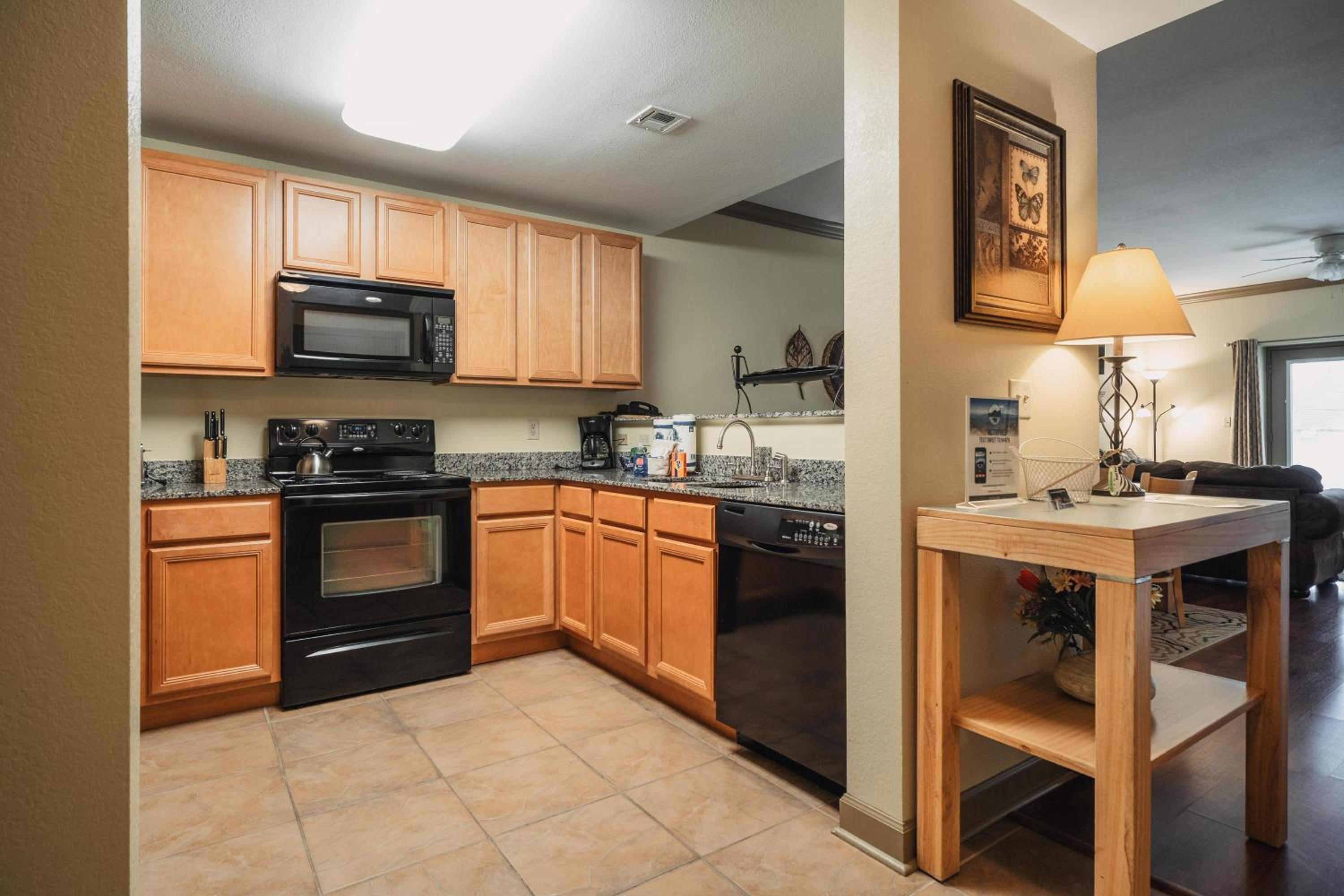 One-Bedroom Condo - Photo 4