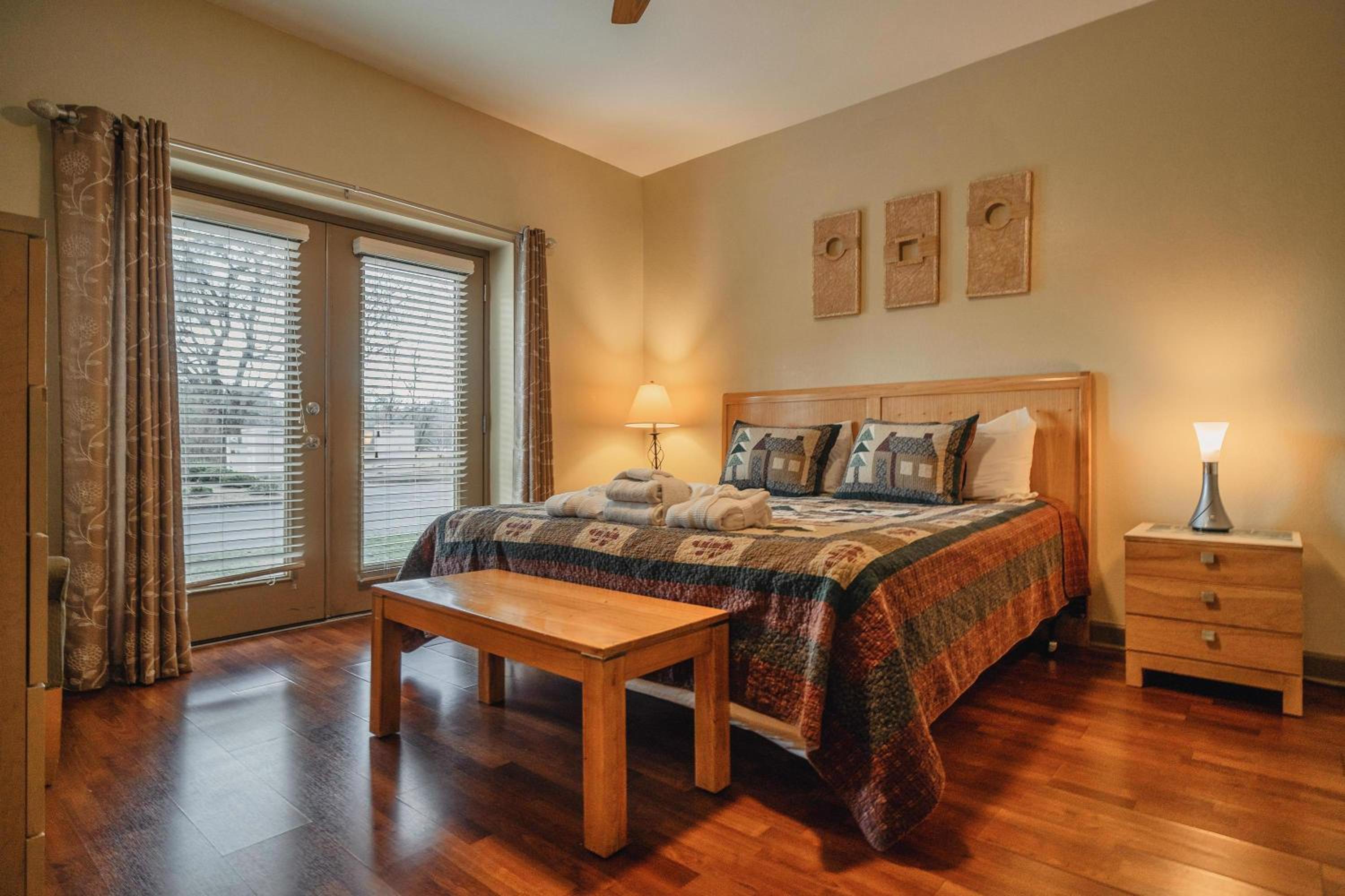 One-Bedroom Condo - Photo 19