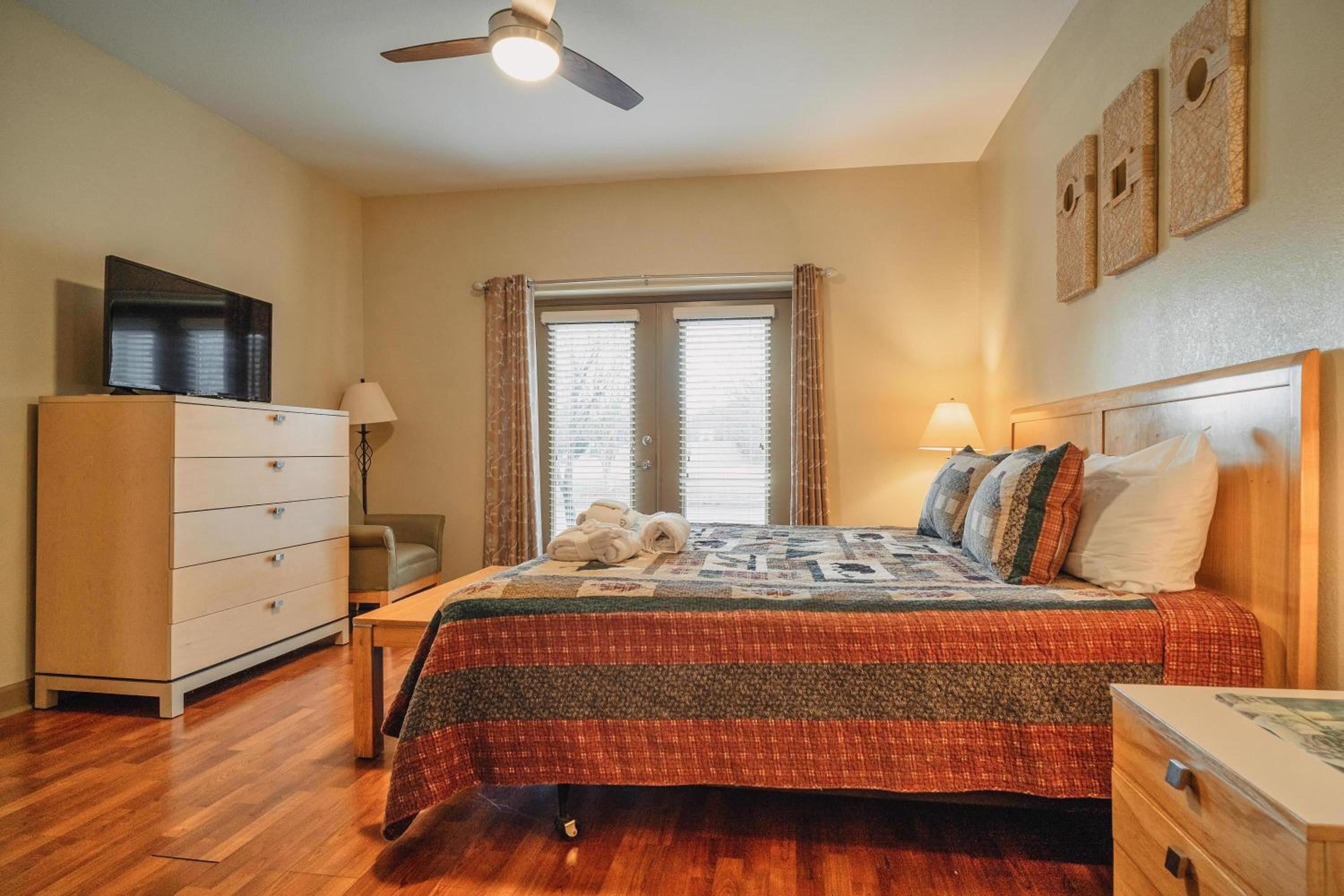 One-Bedroom Condo - Photo 22