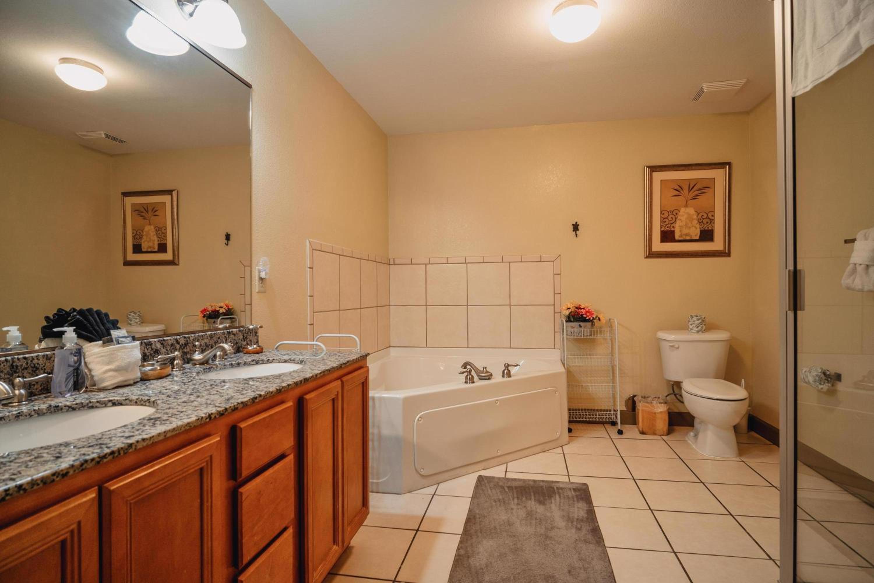 One-Bedroom Condo - Photo 23