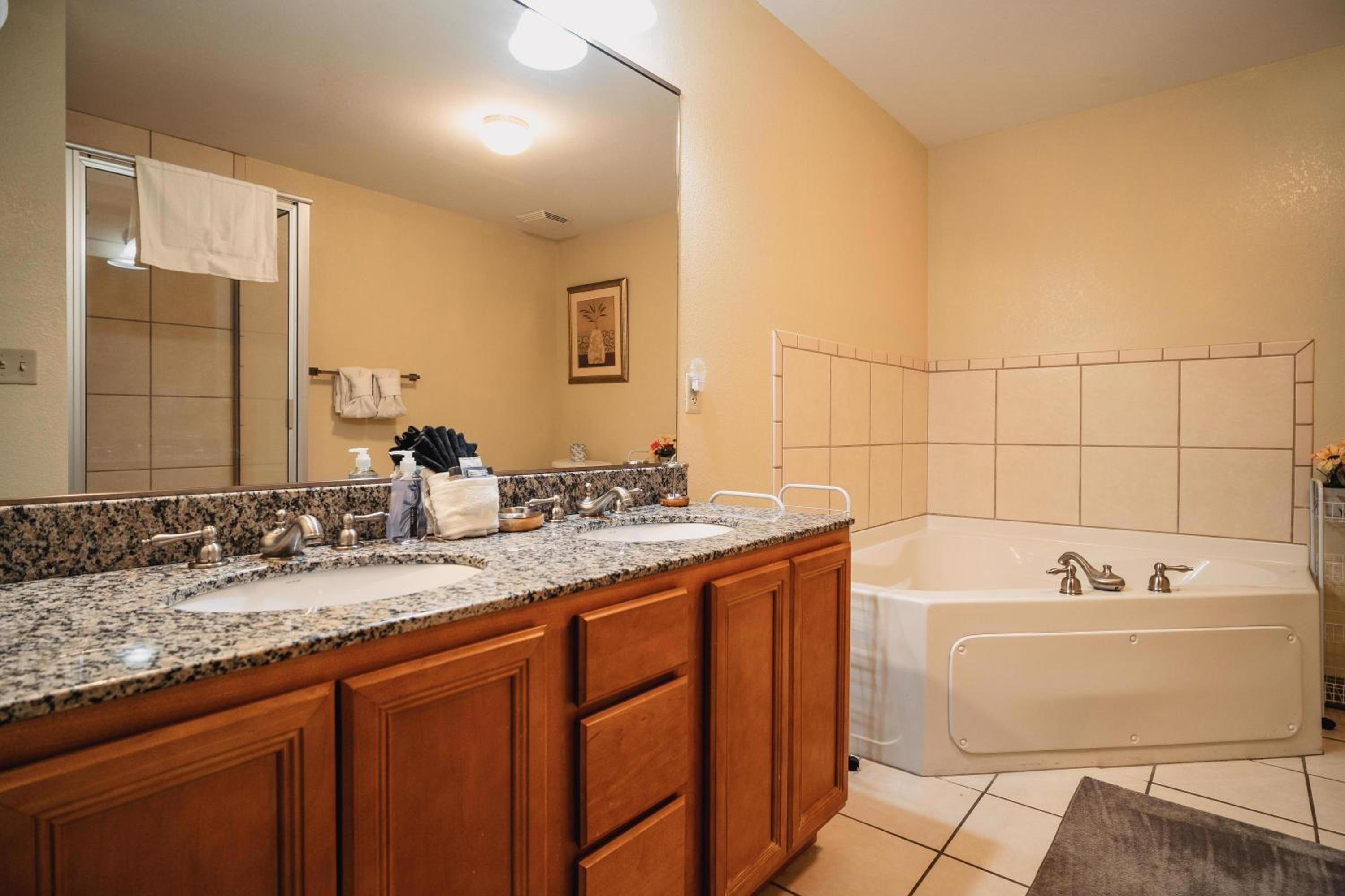 One-Bedroom Condo - Photo 24