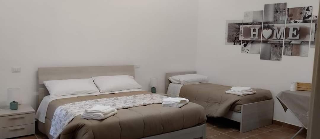 Triple Room with Private Bathroom photo 3