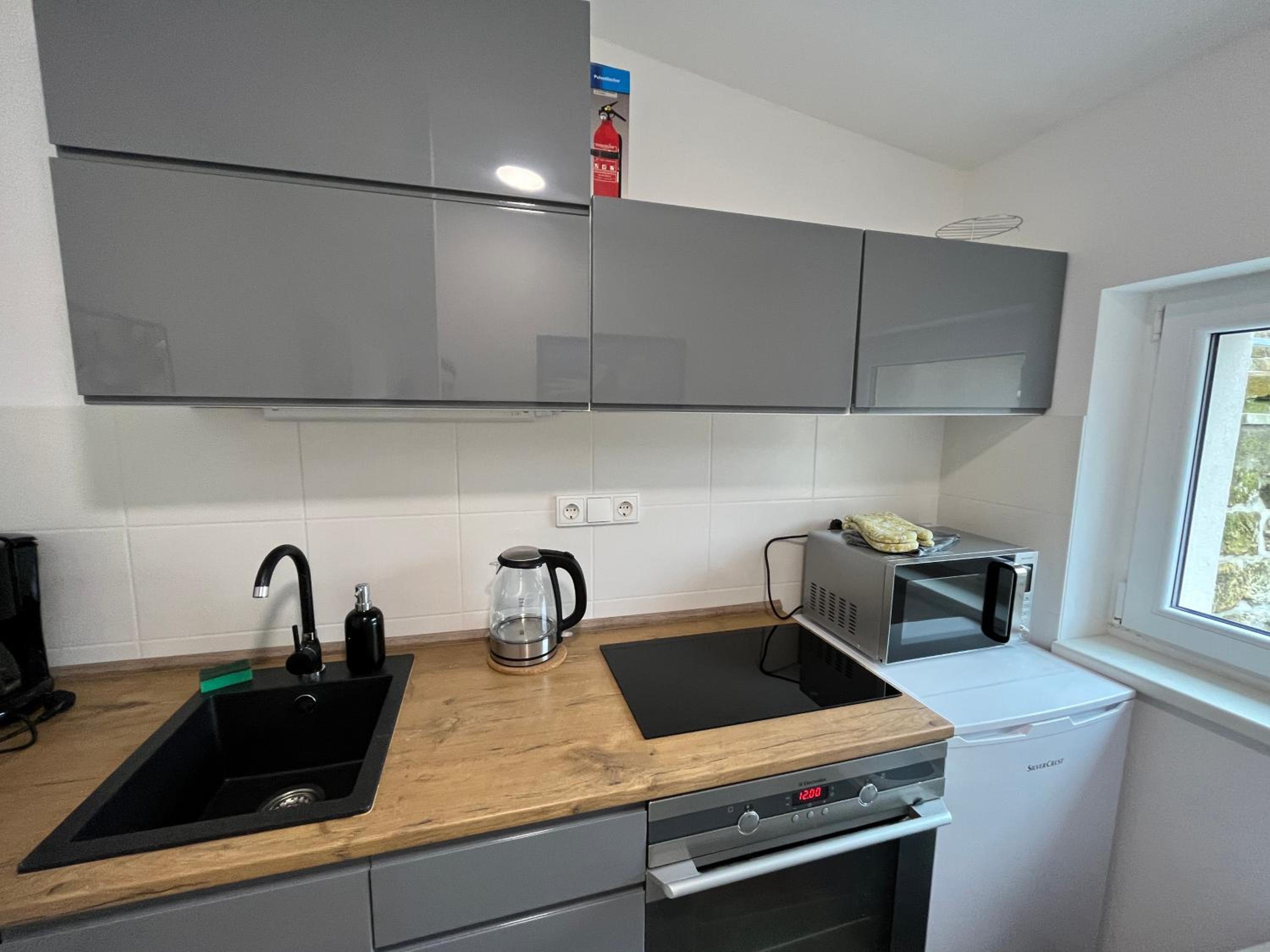 Studio - Split Level - Photo 7