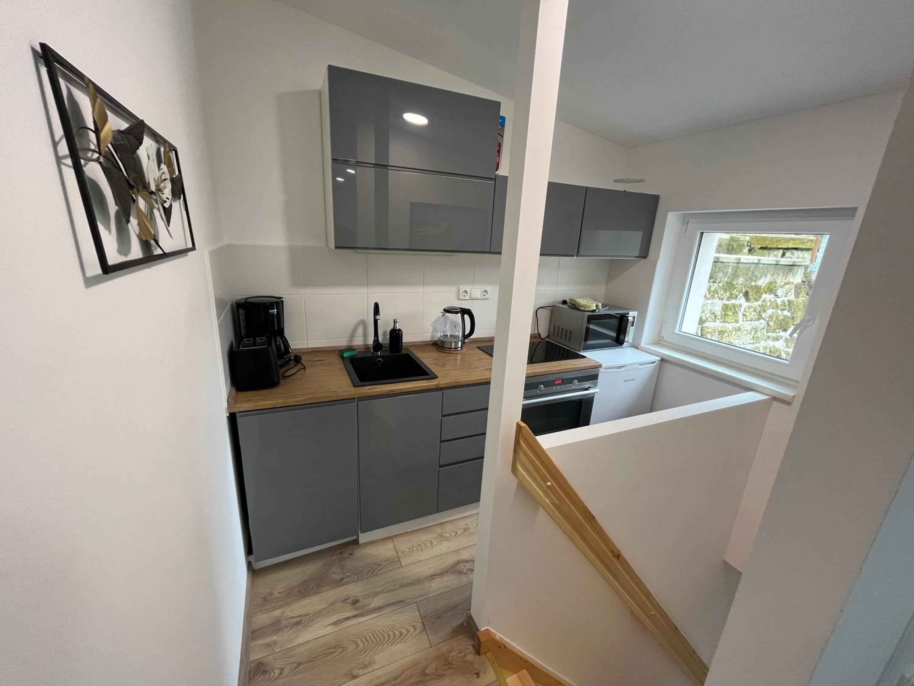 Studio - Split Level - Photo 8