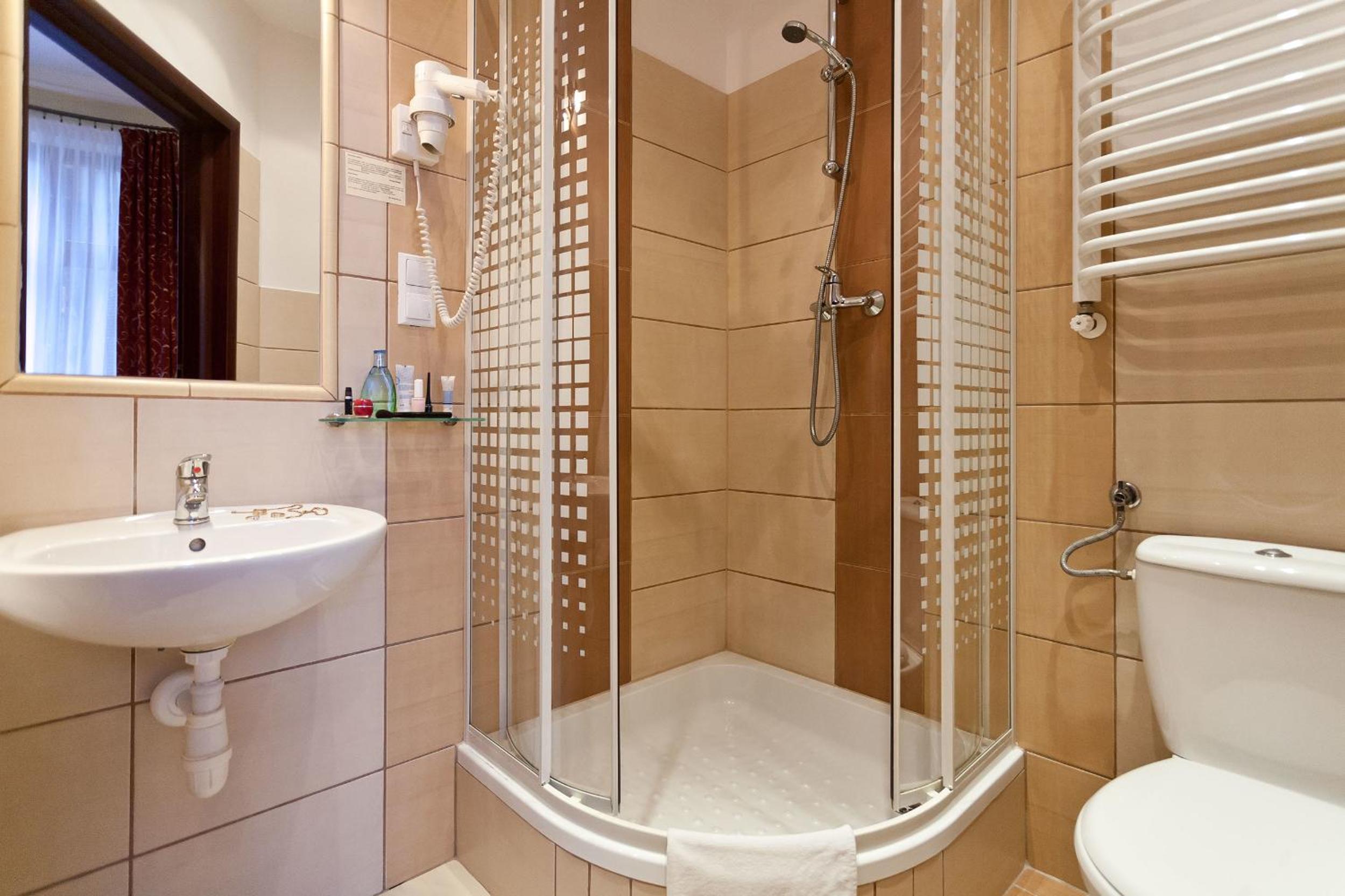 Double Room - Photo 6