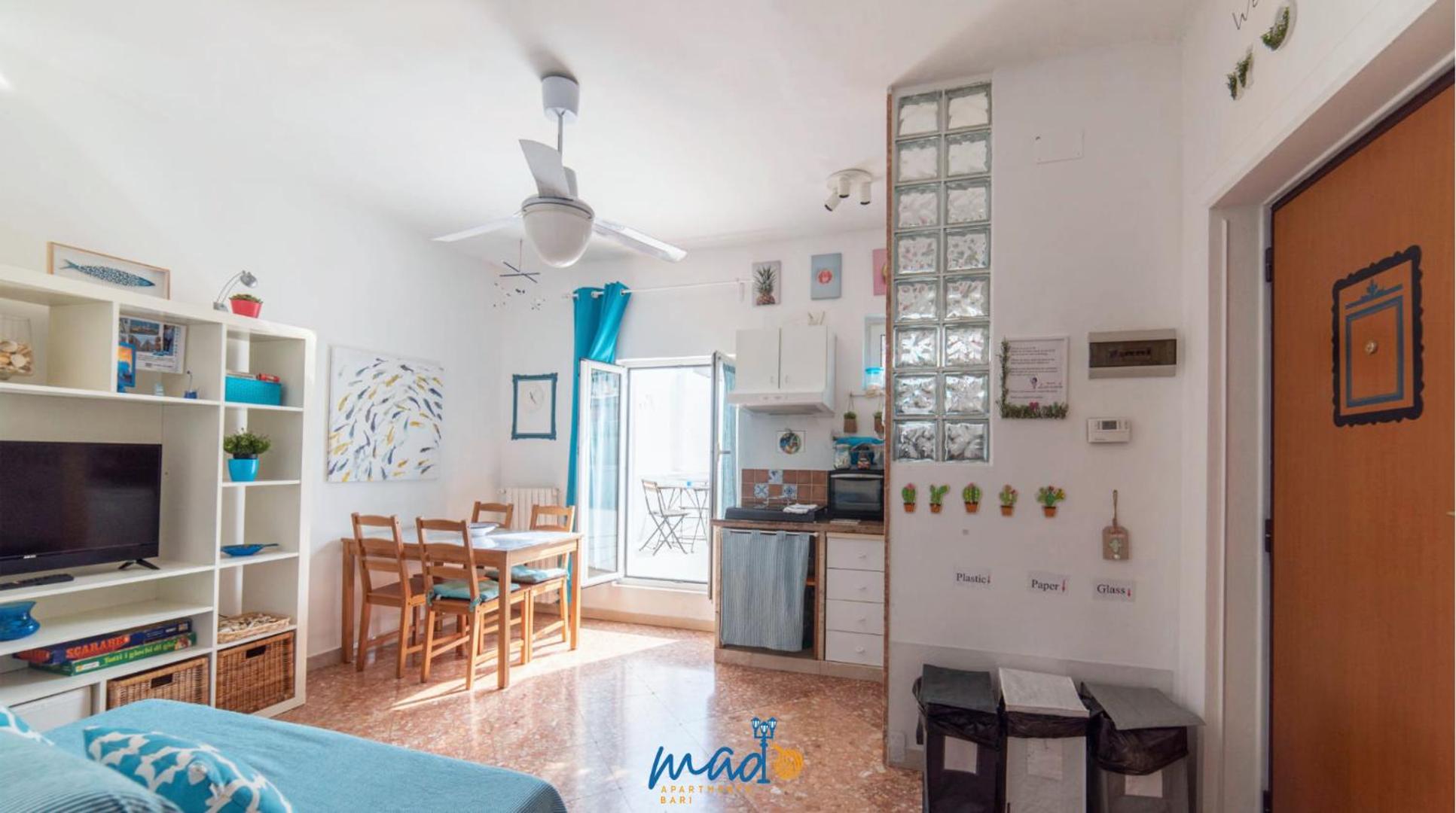 Apartment with Terrace - Photo 35