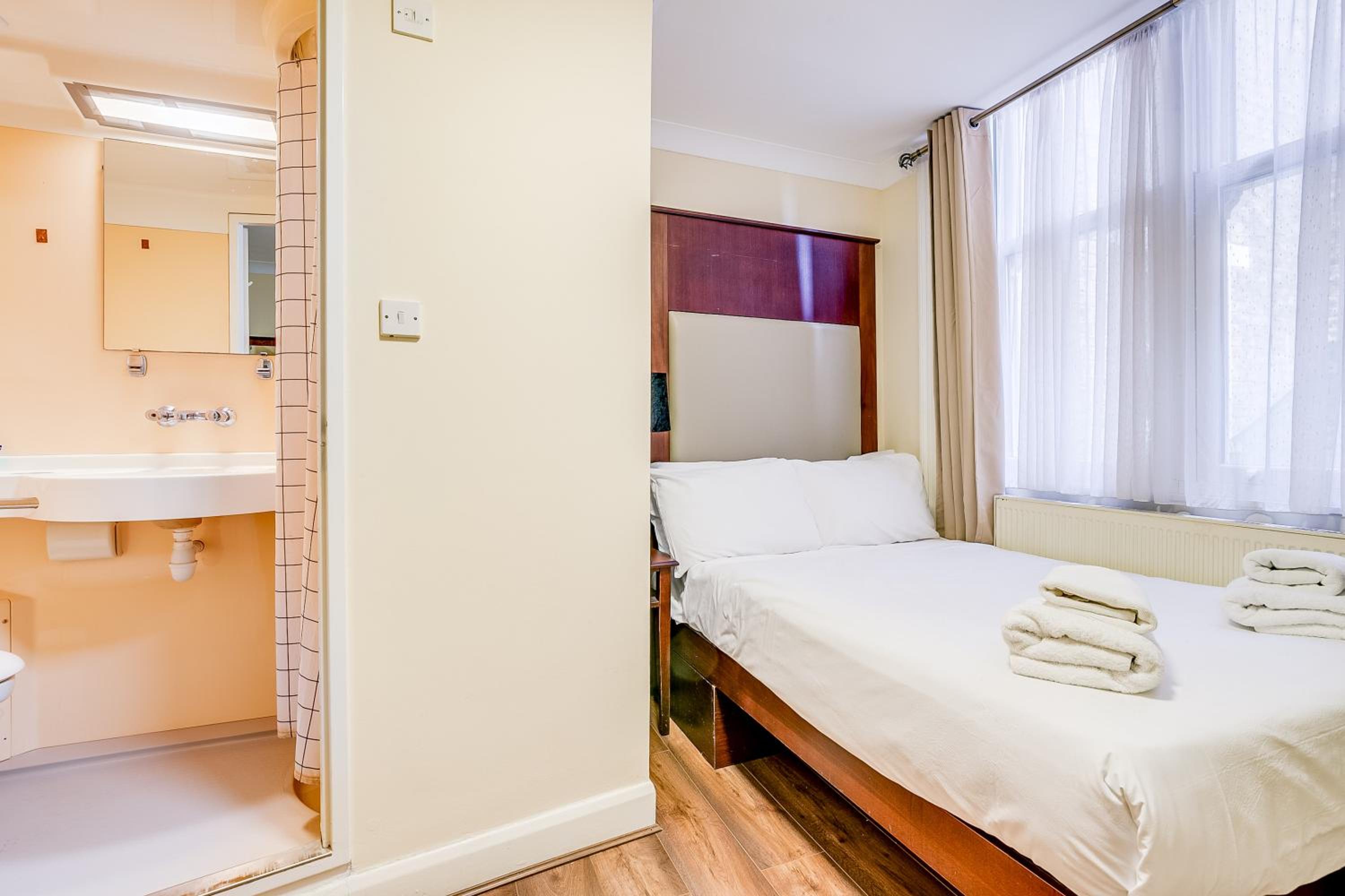Double Room photo 3