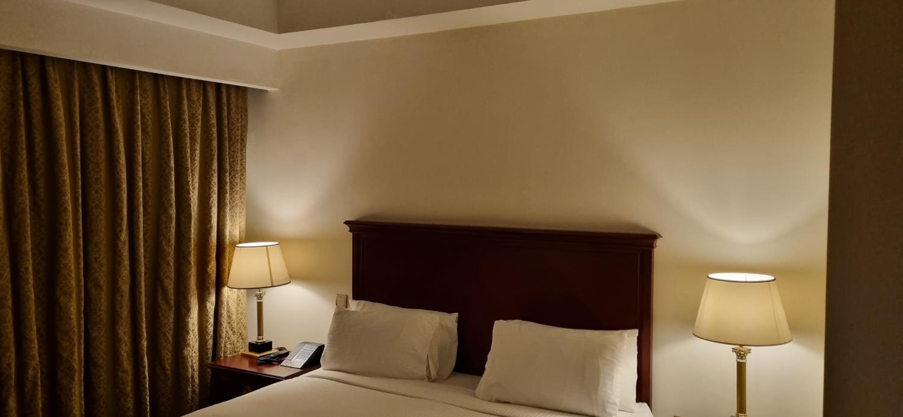 Deluxe Room - Photo 4