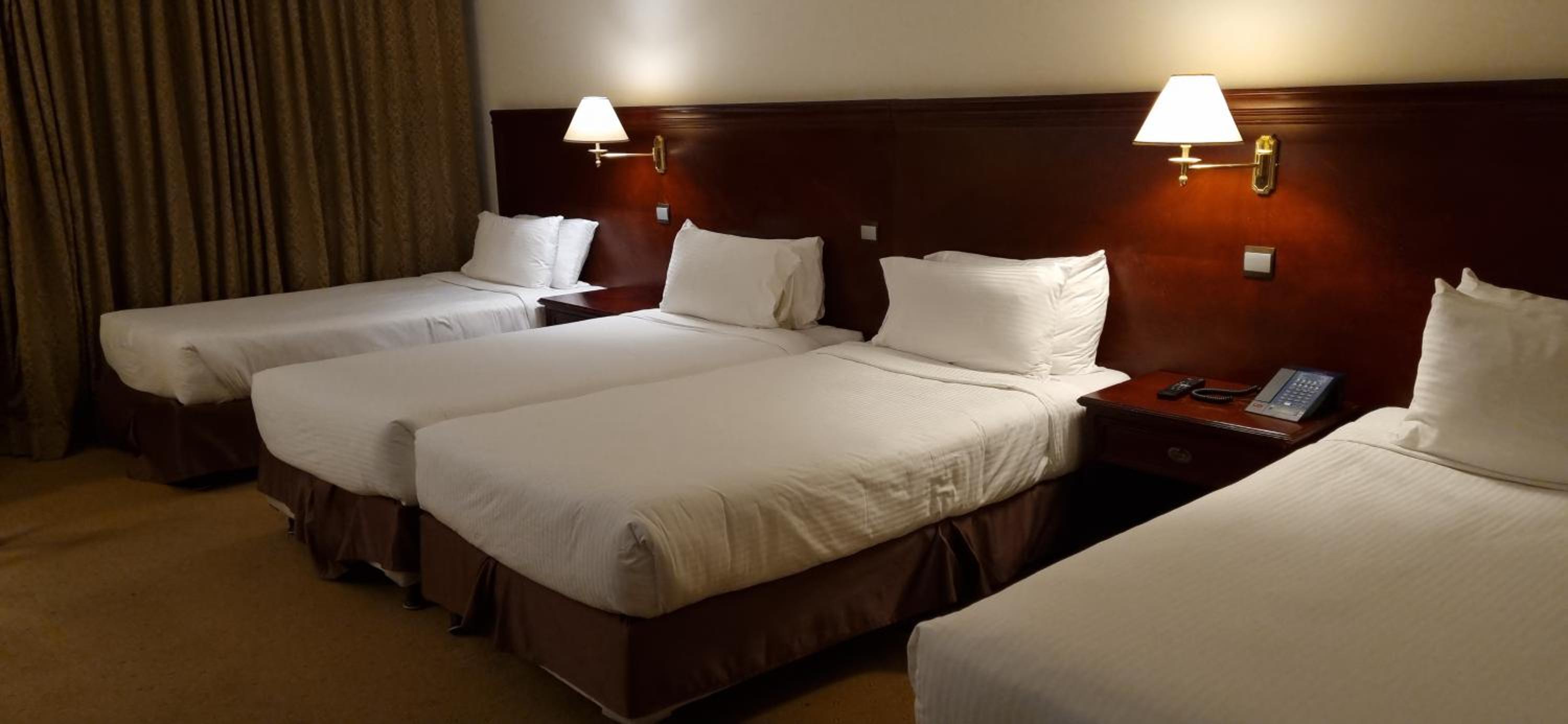 Premium Quadruple Room - Smoking - Photo 6