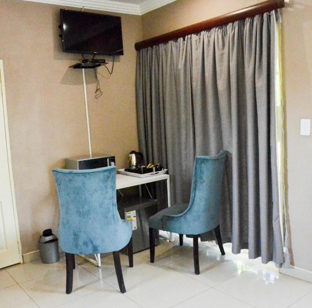 Suite with Terrace photo 3