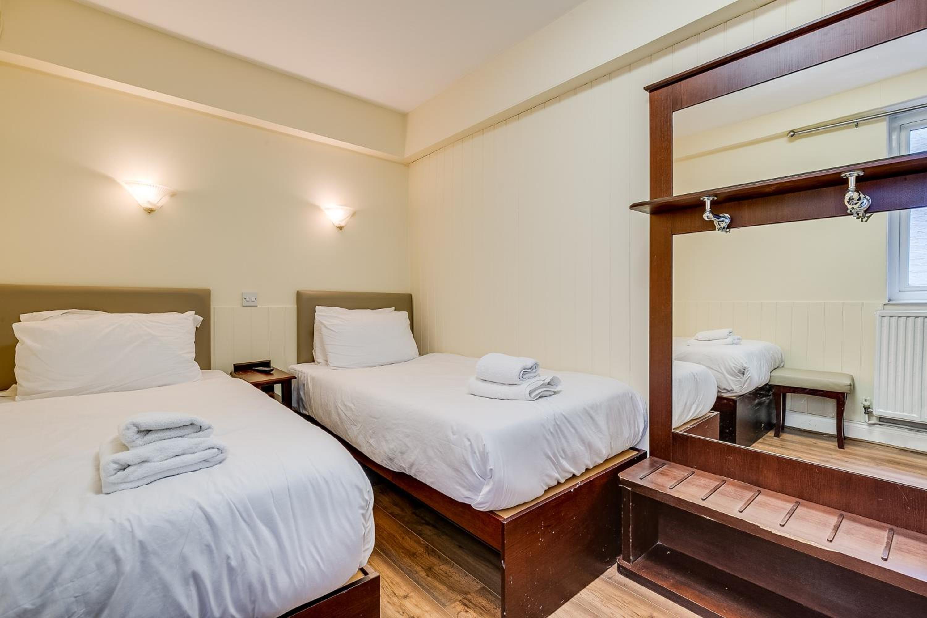 Twin Room photo 2