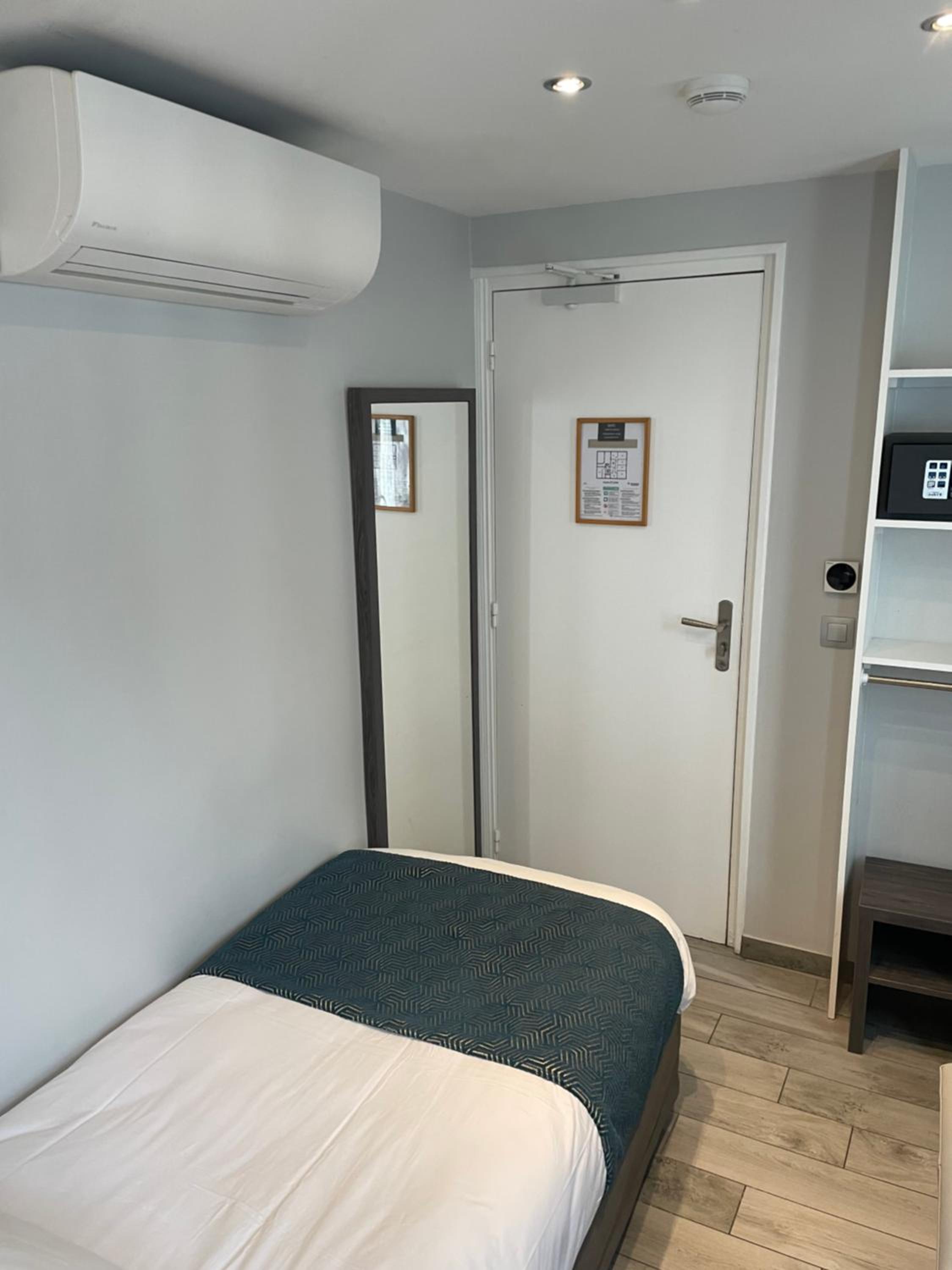 Standard Single Room photo 3