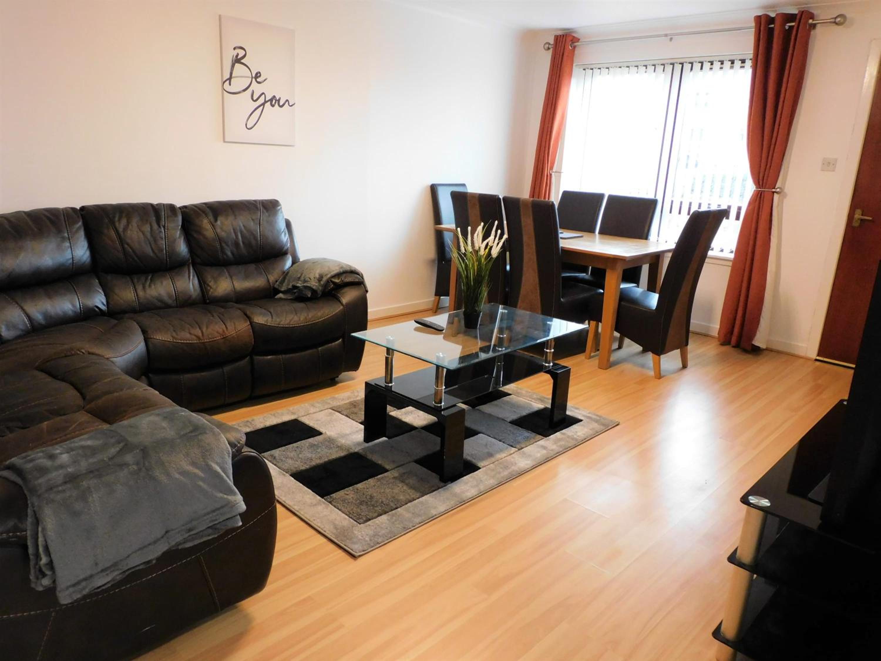 Apartment photo 1
