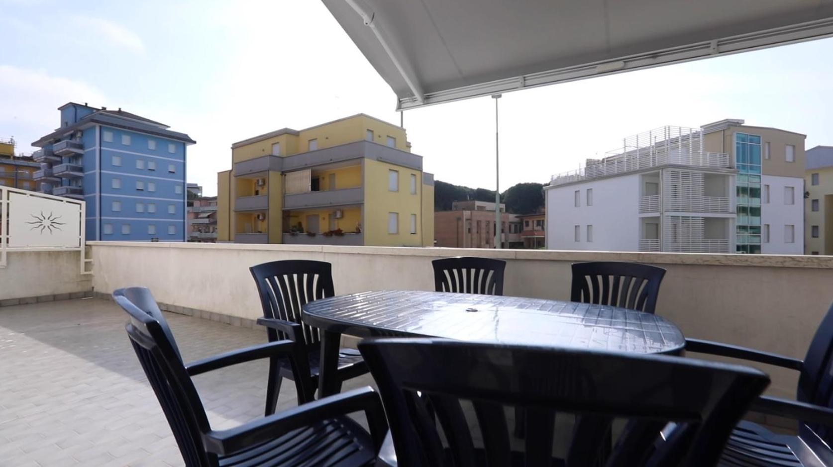 Apartment with Terrace photo 2