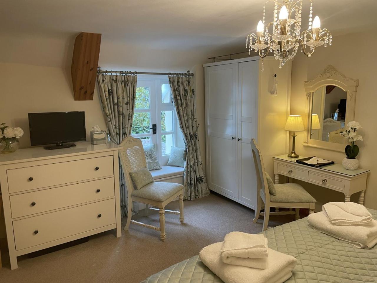 Double Or Twin Room photo 1