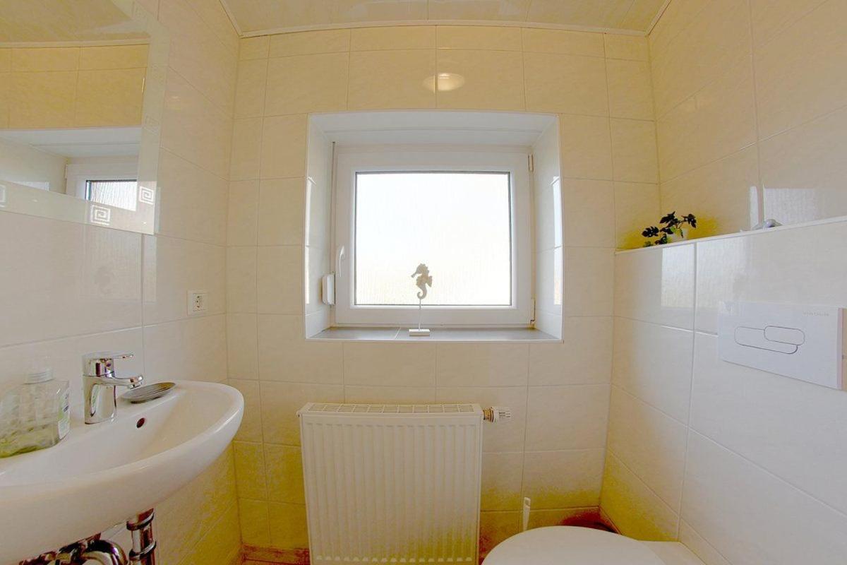 Two-Bedroom House photo 3