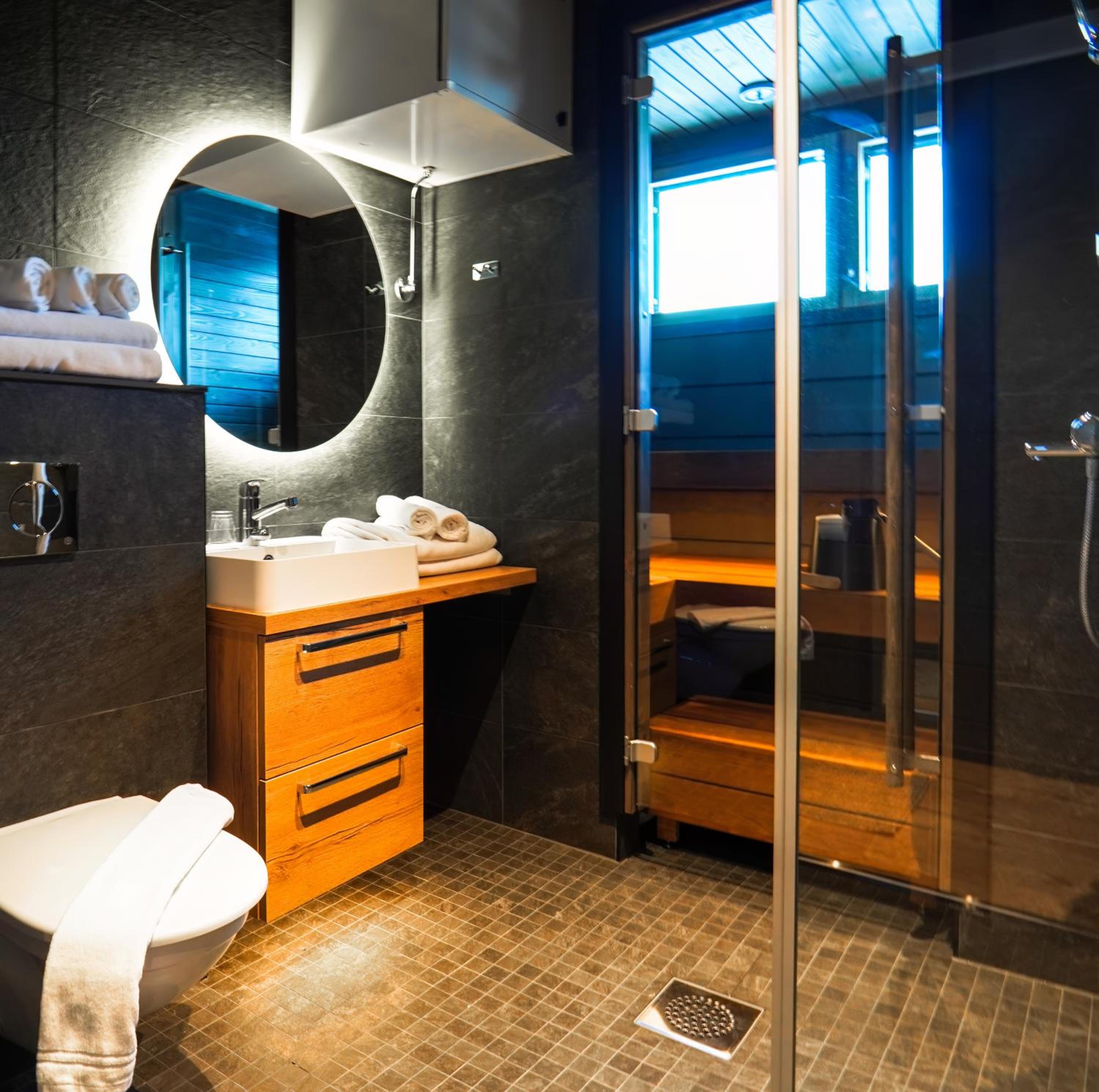 Premier Suite with Sauna photo 3