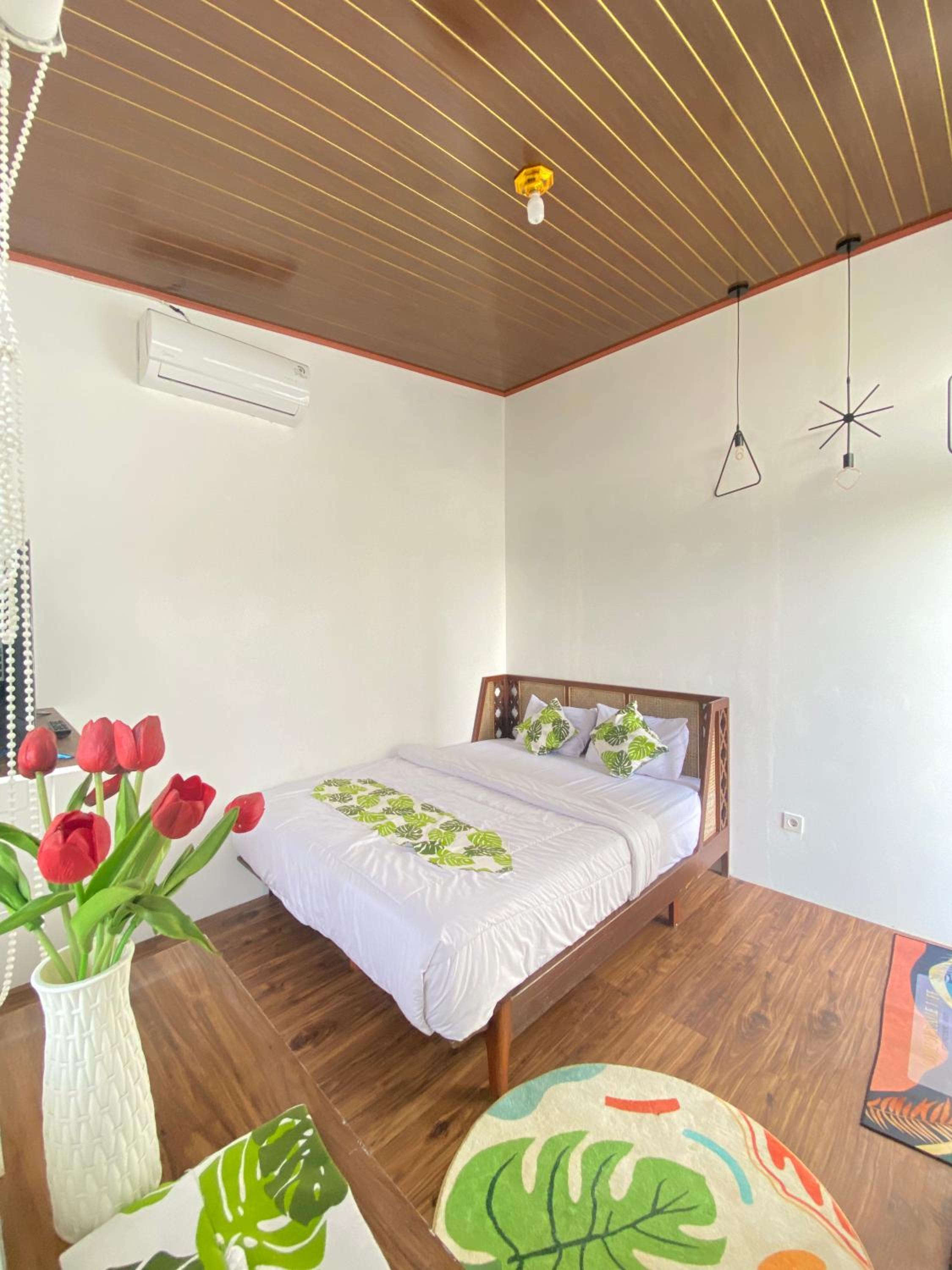 Deluxe Bungalow photo 3