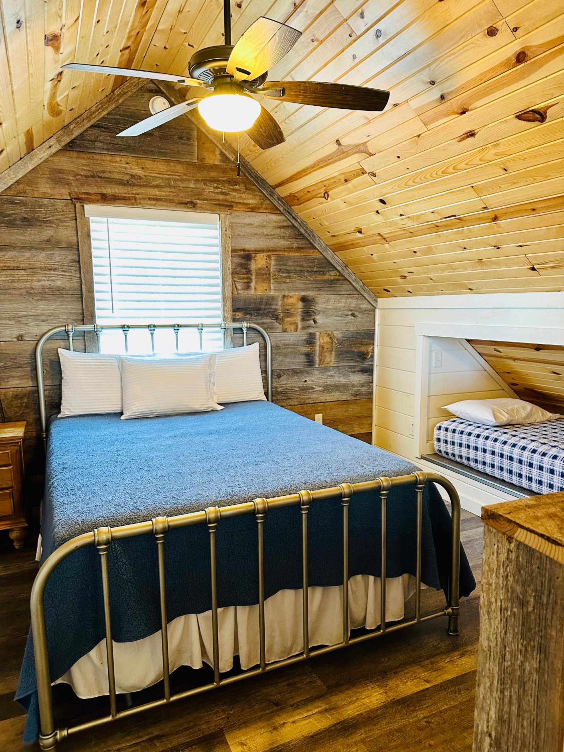 Deluxe Family Suite photo 2