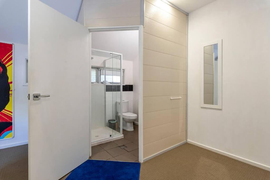 One-Bedroom Apartment - Photo 10