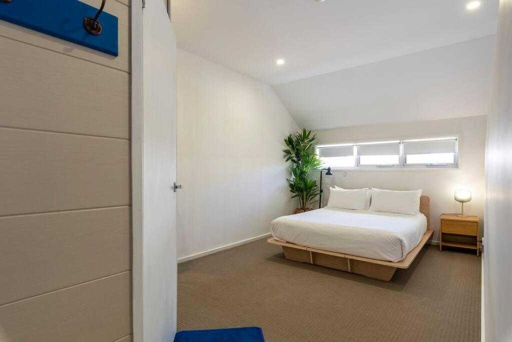 One-Bedroom Apartment - Photo 9