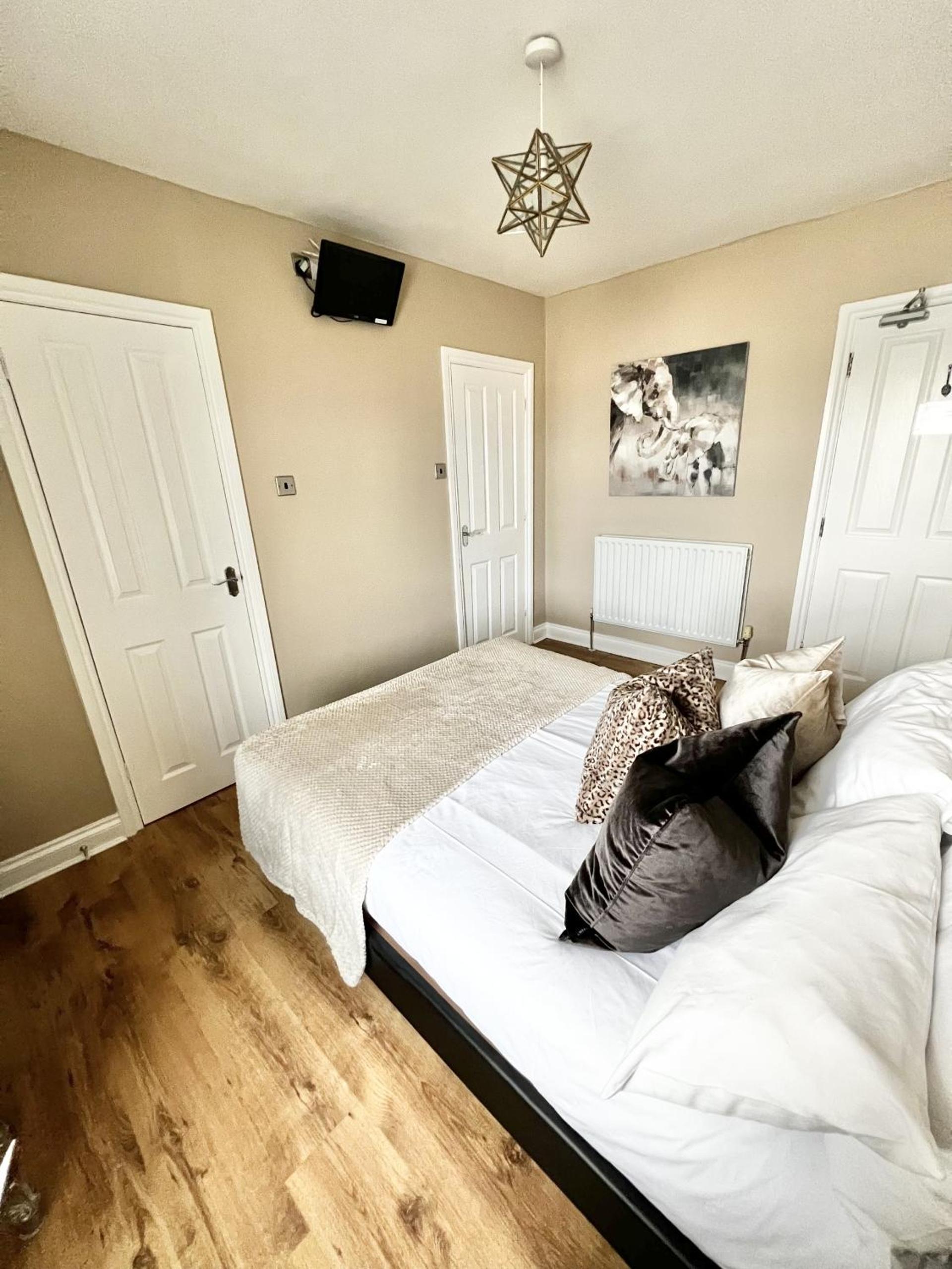 Standard Double Room photo 2