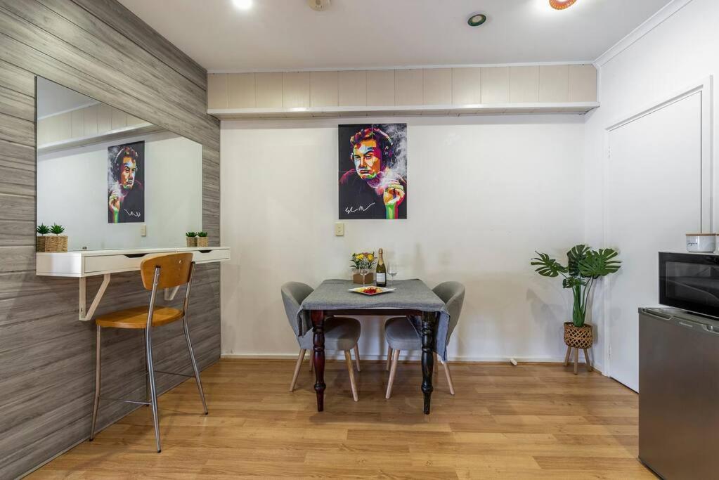 One-Bedroom Apartment - Photo 15