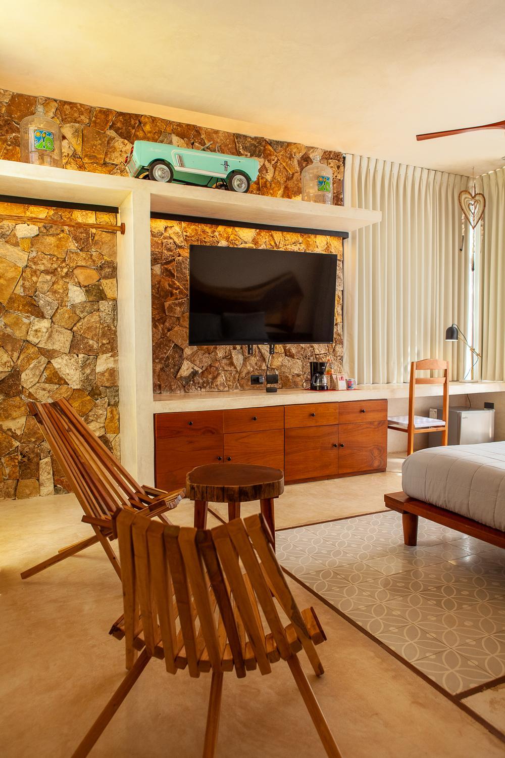 Queen Suite with Spa Bath photo 3