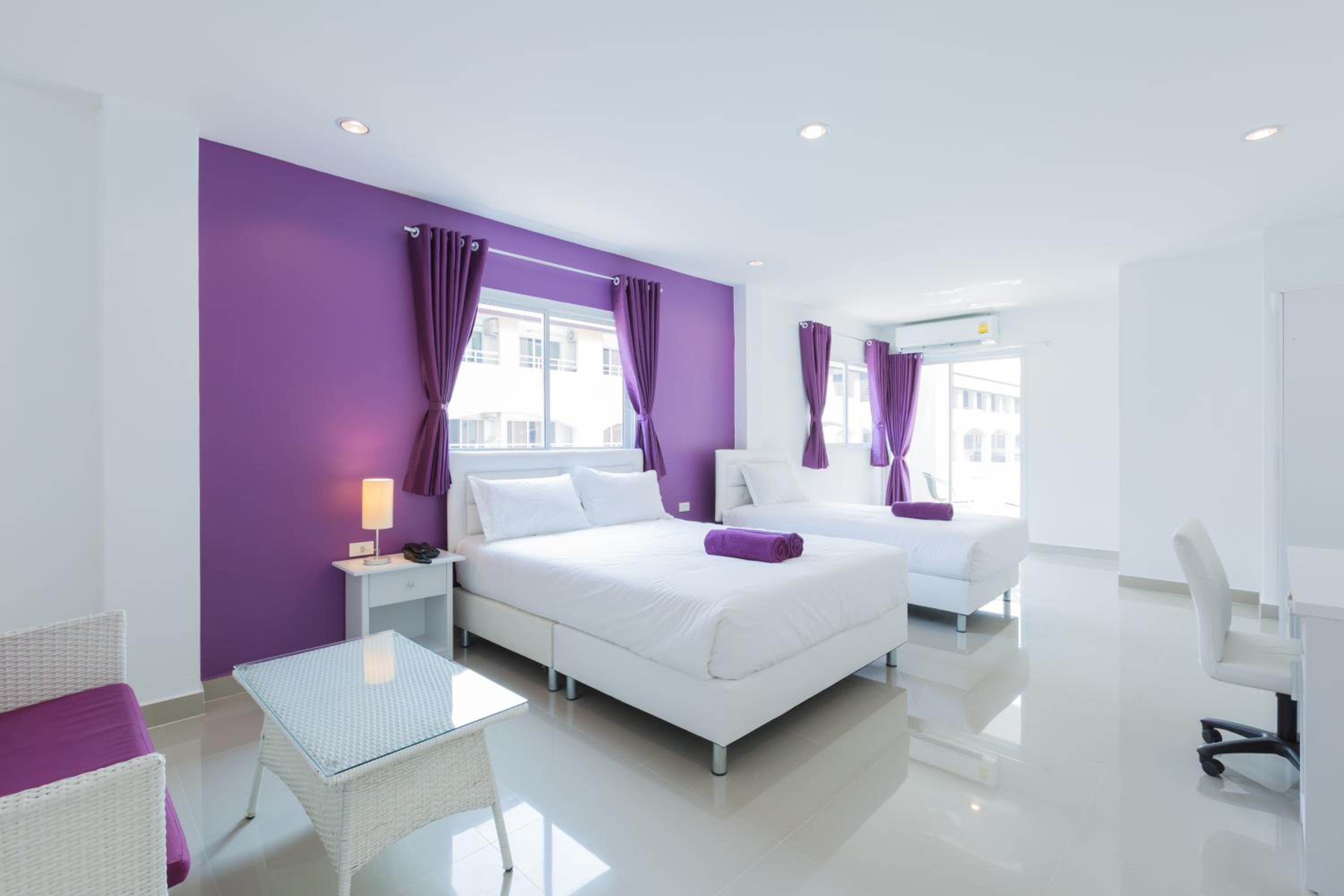 Deluxe Family Room - Photo 3