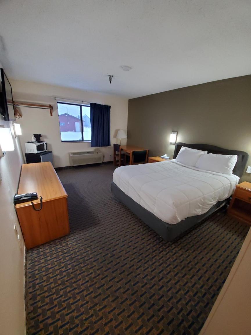 Standard Queen Room photo 1