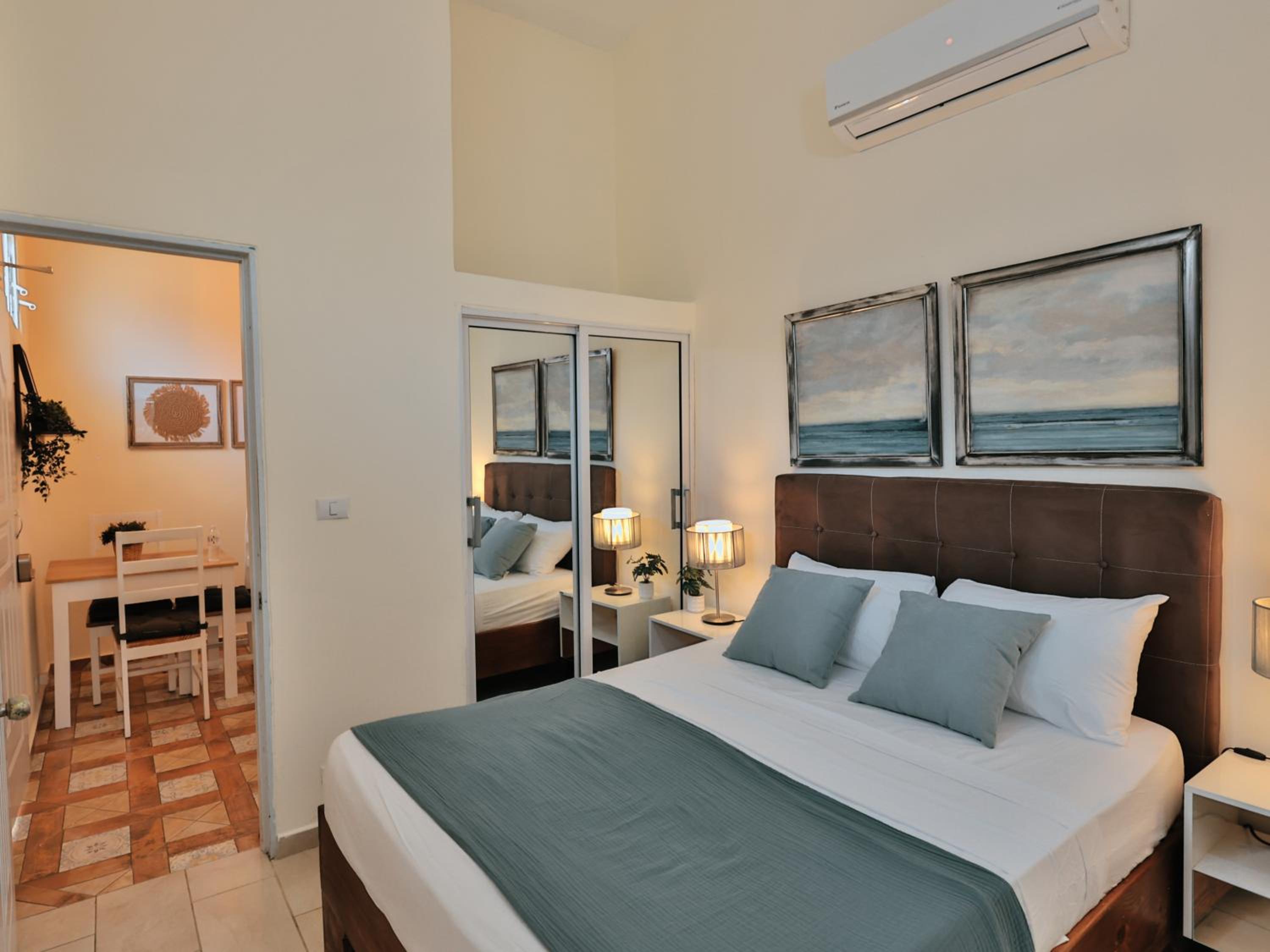 Classic Apartment 2