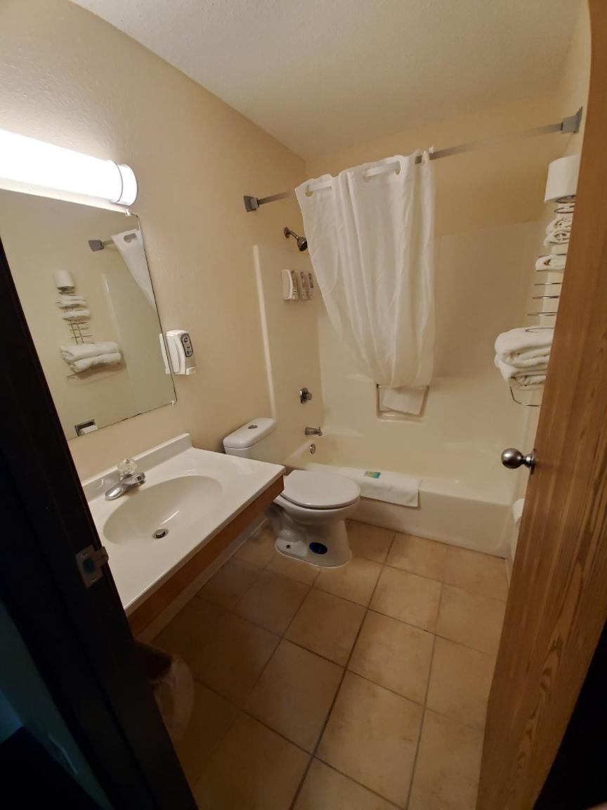 Standard Suite photo 2
