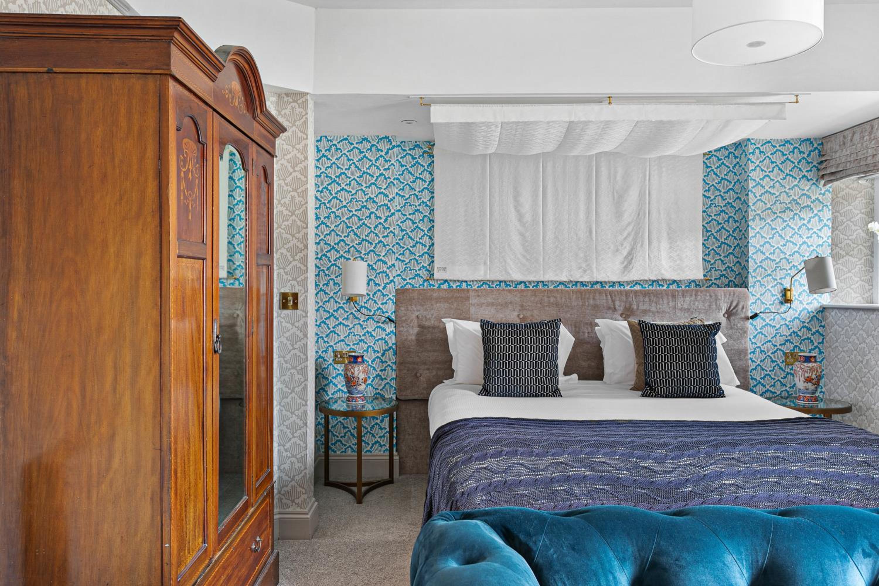 Luxury Double or Twin Room - Photo 7