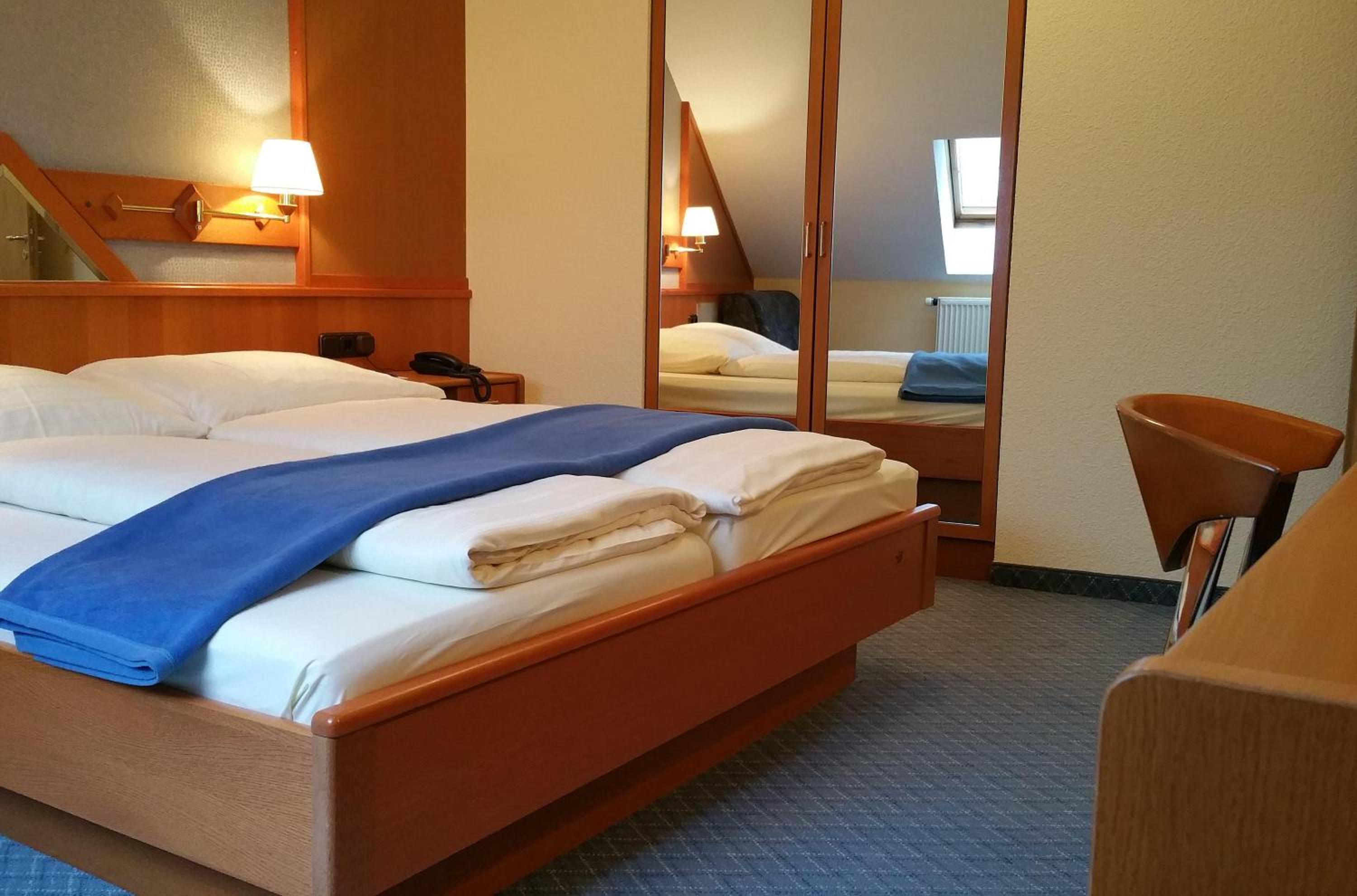 Suite - Photo 1