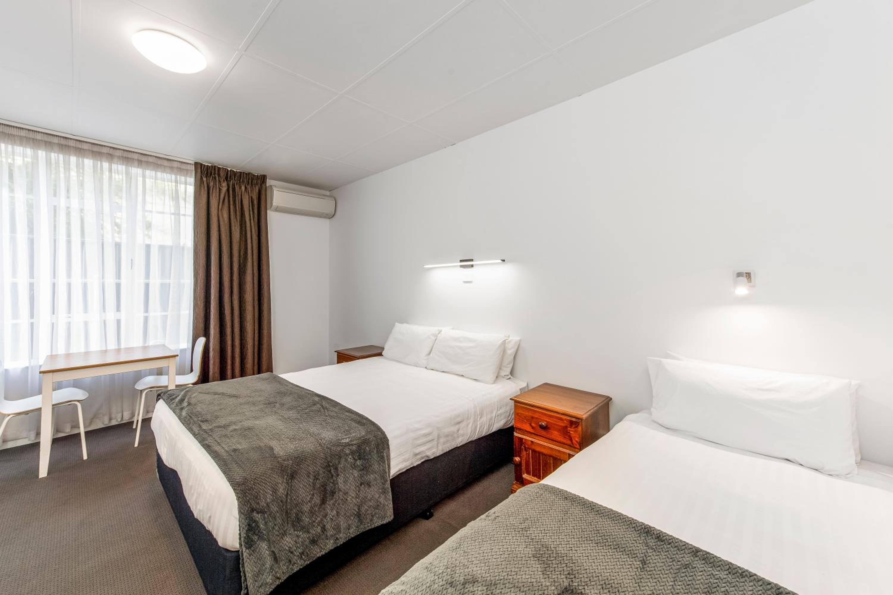 Standard Family Room with Free Wifi and Parking - Photo 2