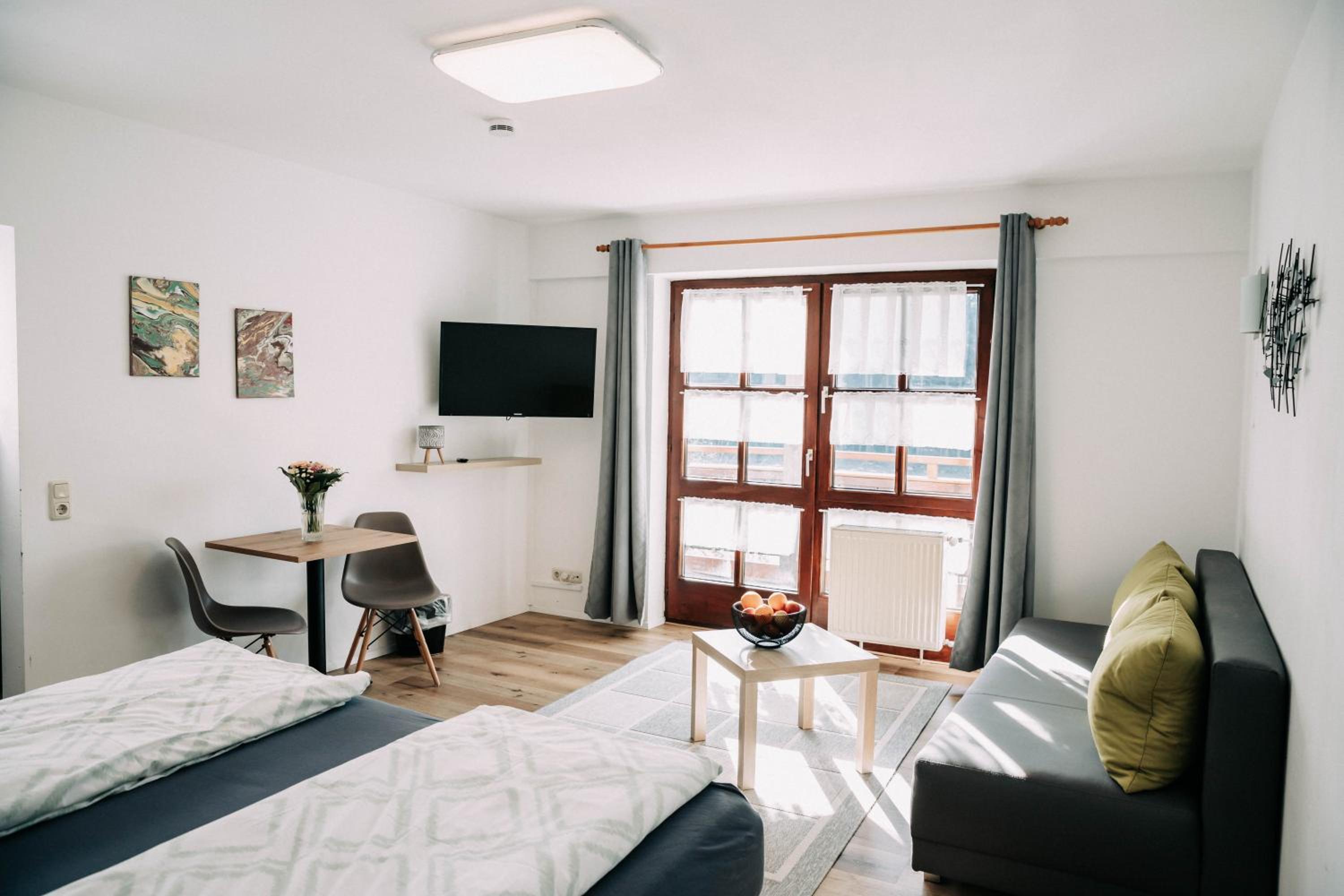 Double Room - Photo 2