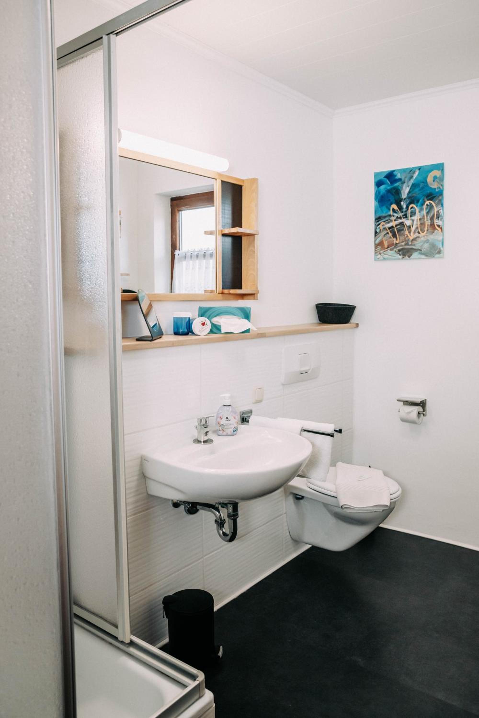 Double Room - Photo 18