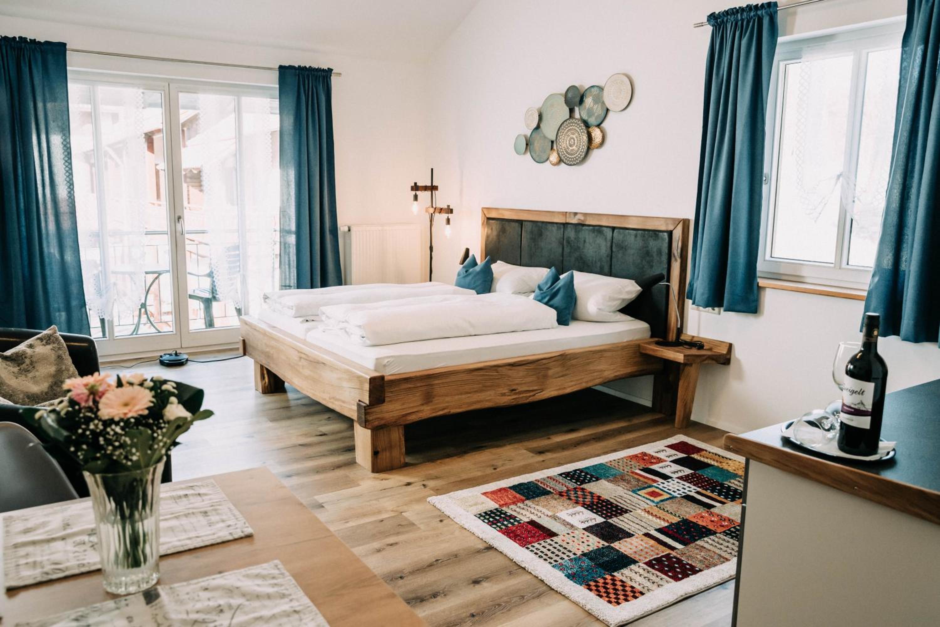 Double Room - Photo 17