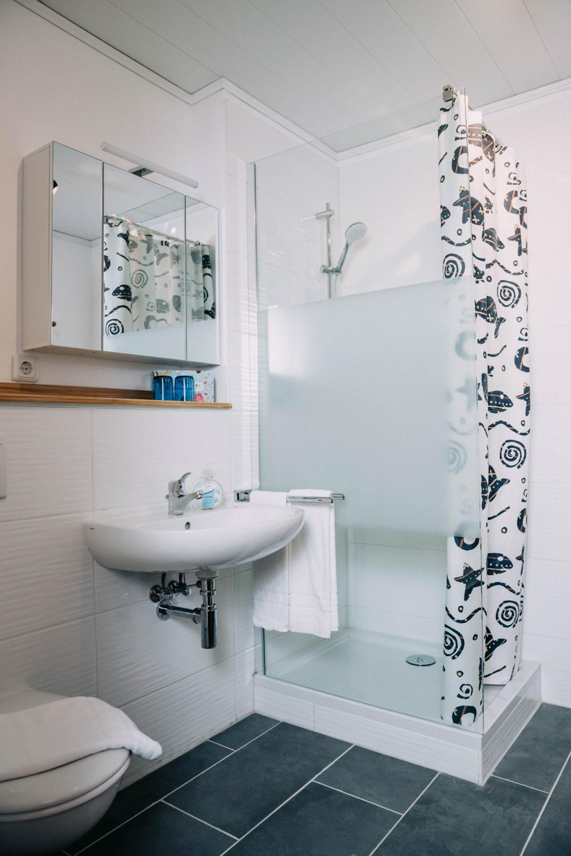 Double Room - Photo 16