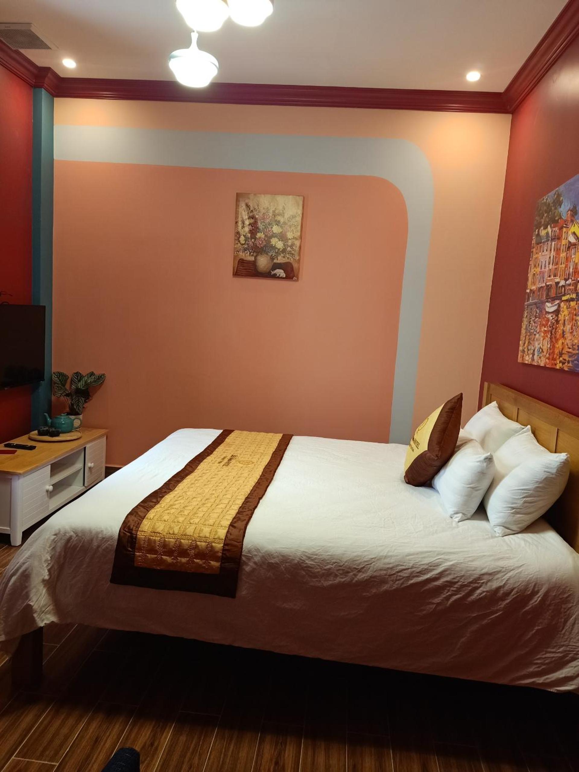 Deluxe Queen Room - Photo 6