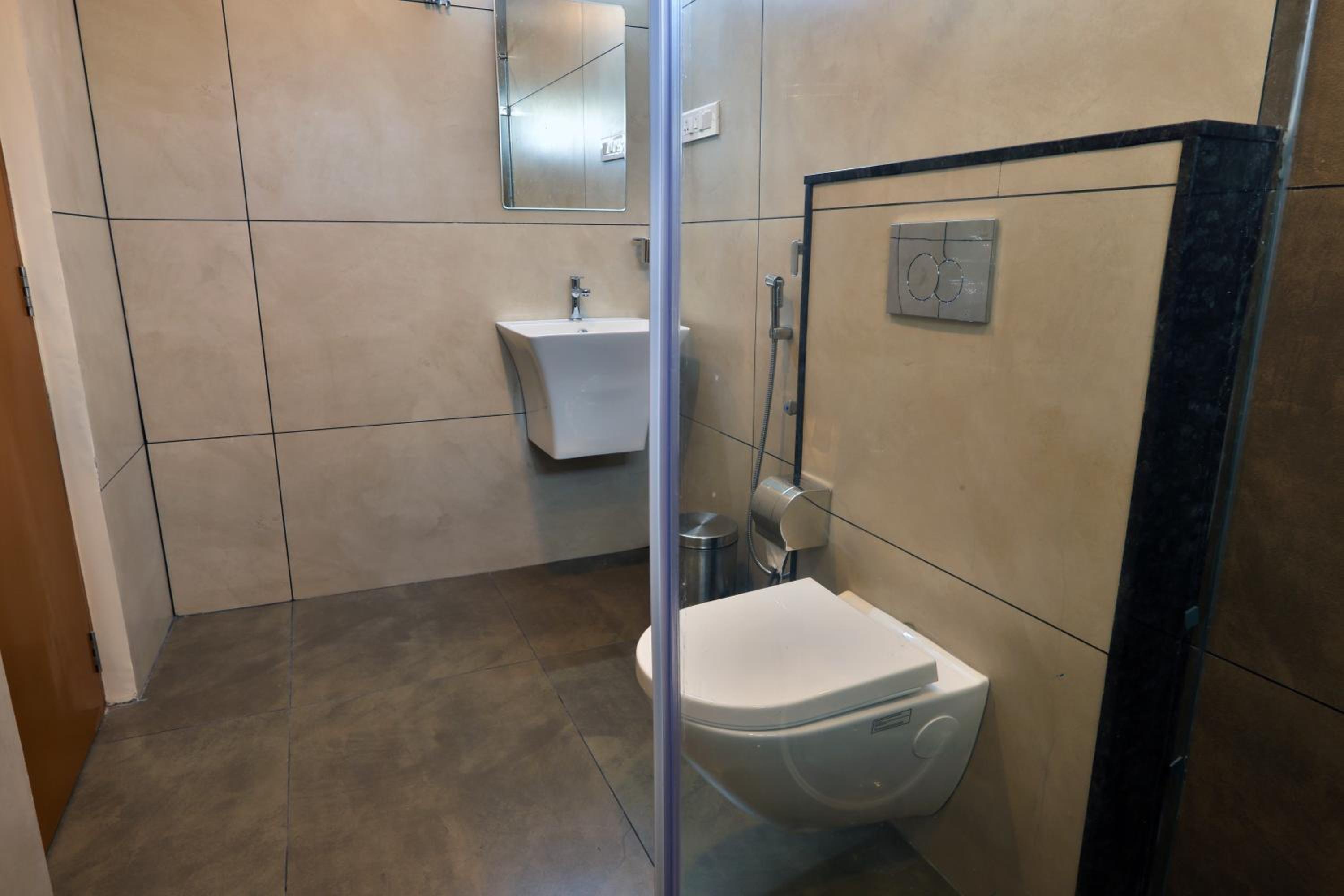 One-Bedroom Apartment - Photo 7