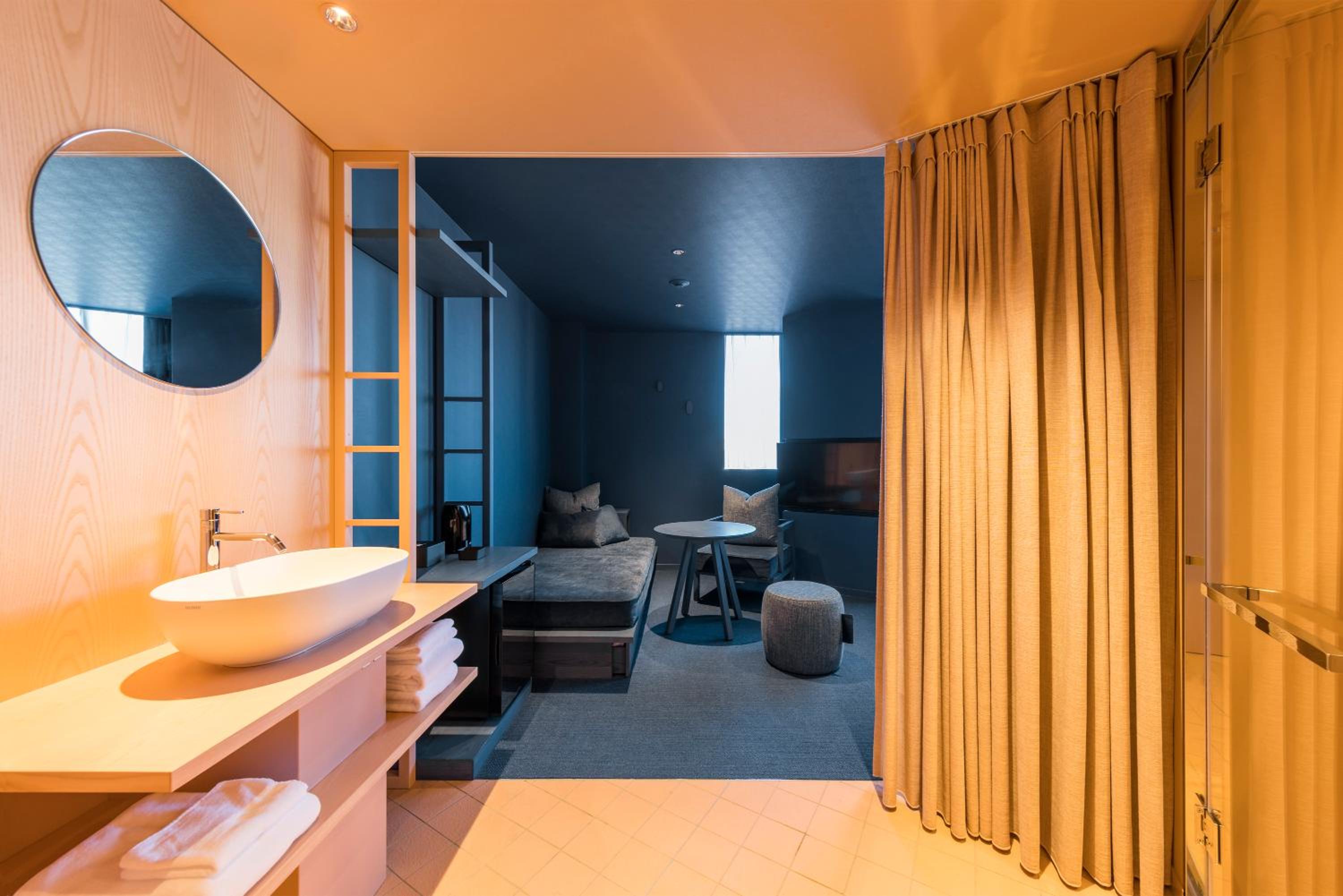 【dark blue】Premier Loft Room