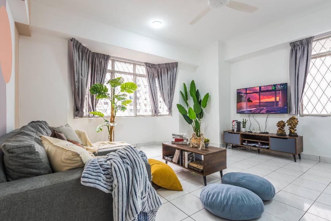 Three-Bedroom Apartment photo 1