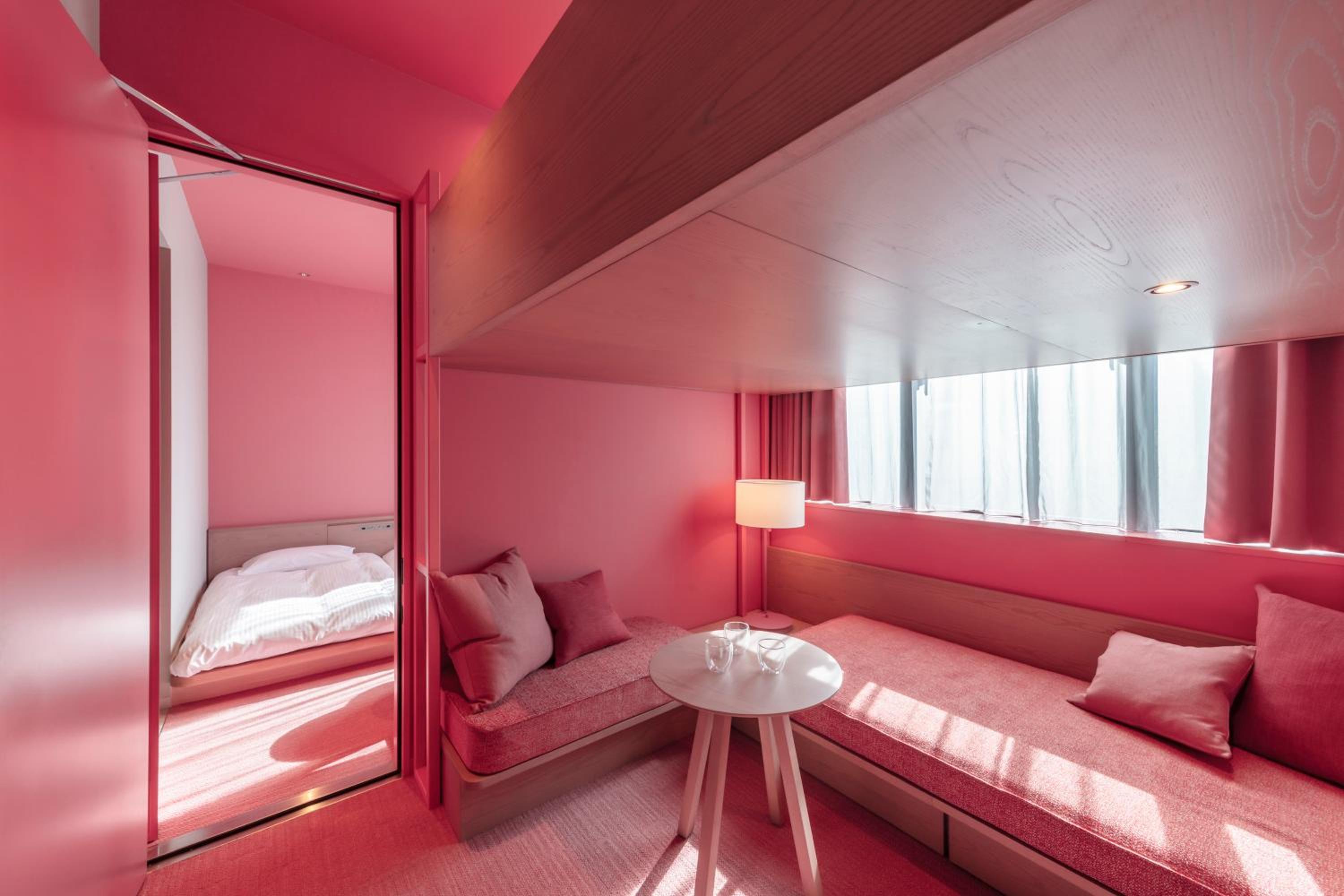 【pink】Connecting Room A