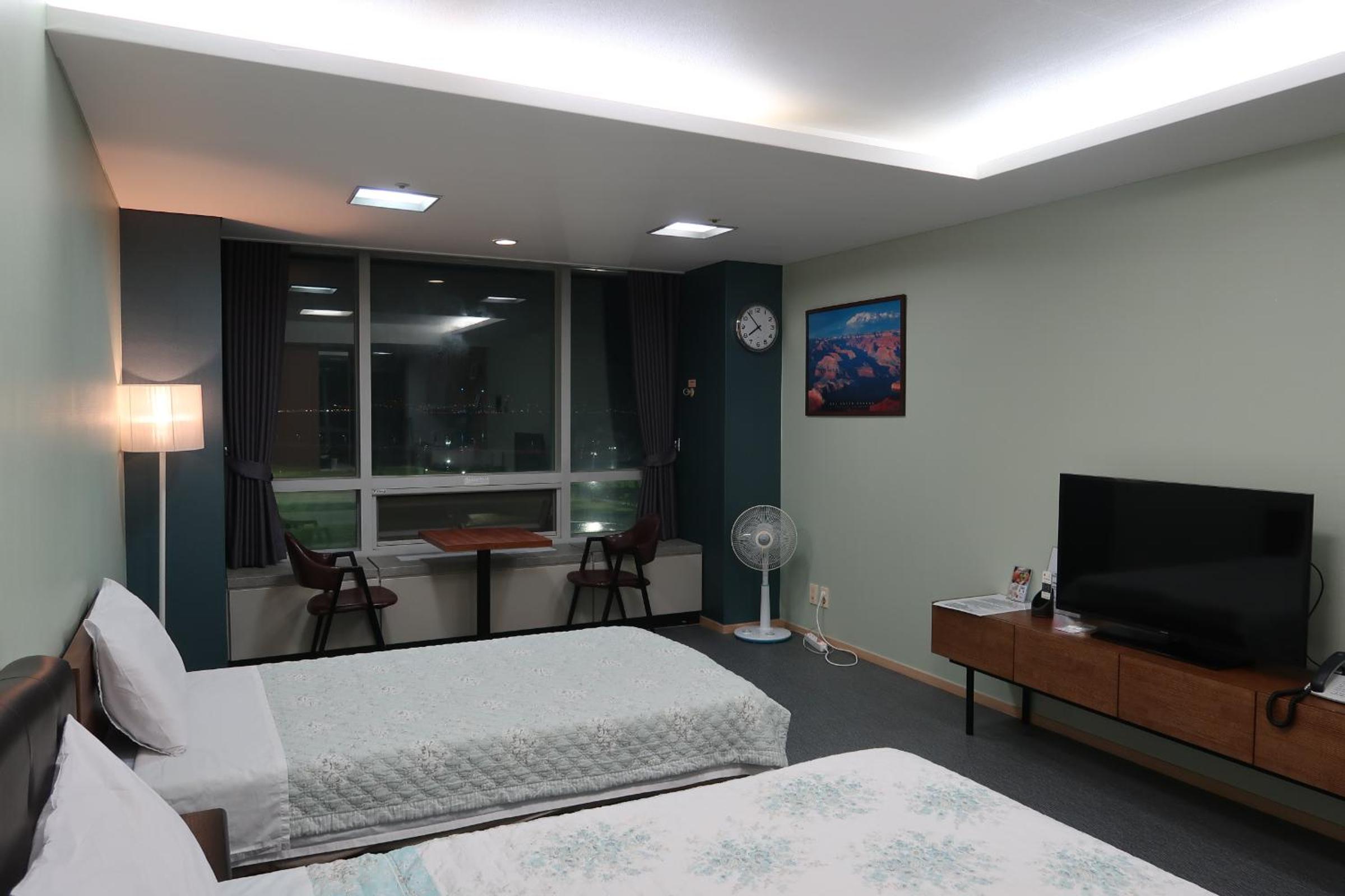 Twin Room photo 2