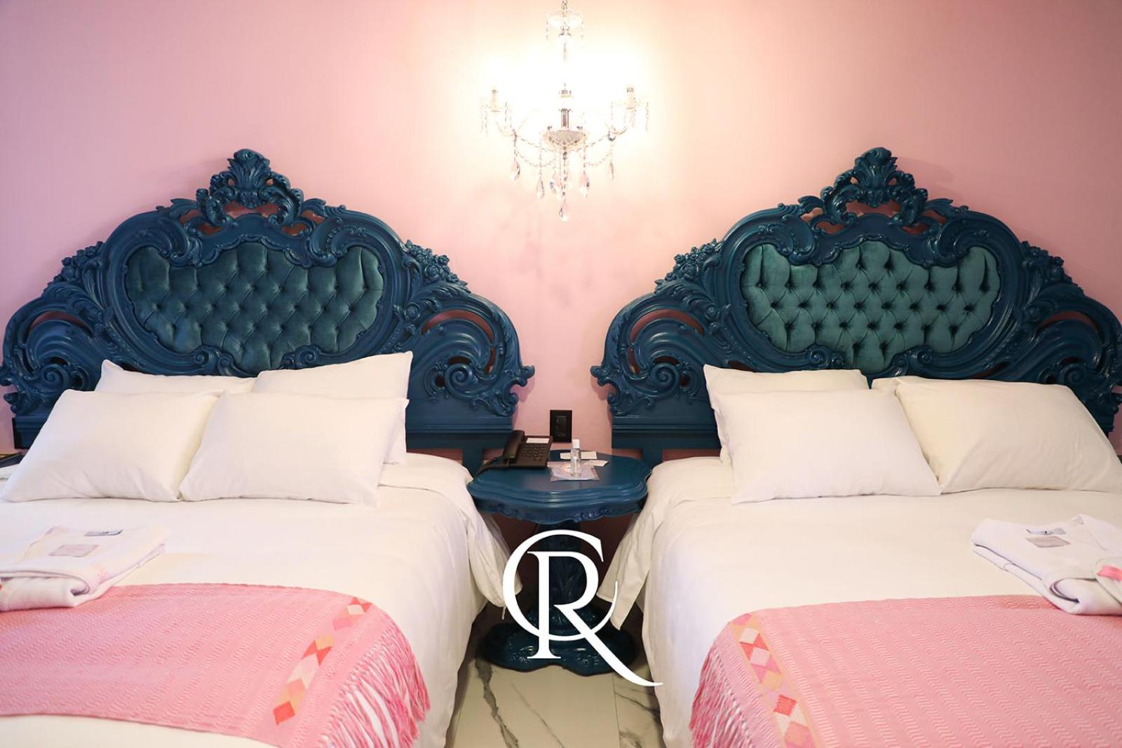 Deluxe Queen Room with Two Queen Beds - Photo 6