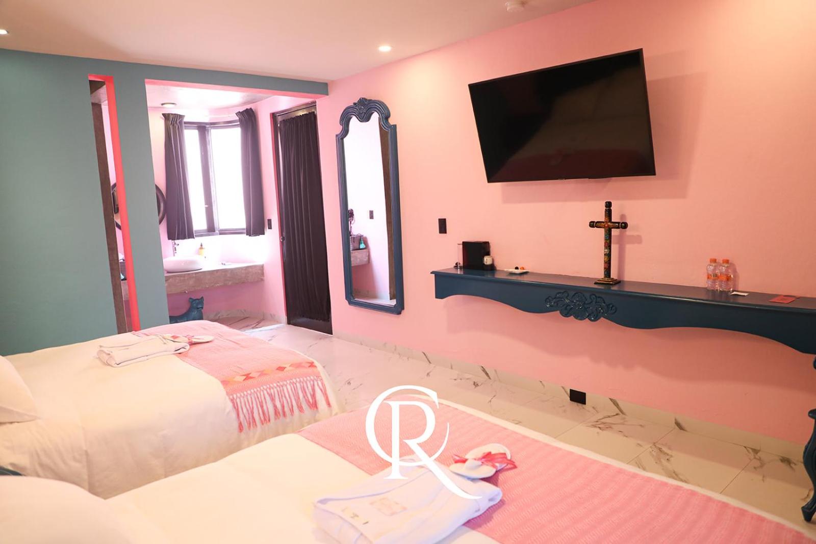Deluxe Queen Room with Two Queen Beds - Photo 2