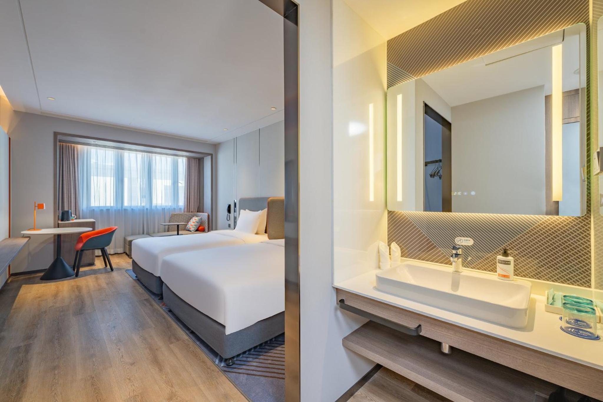 Standard Twin Room - Photo 6