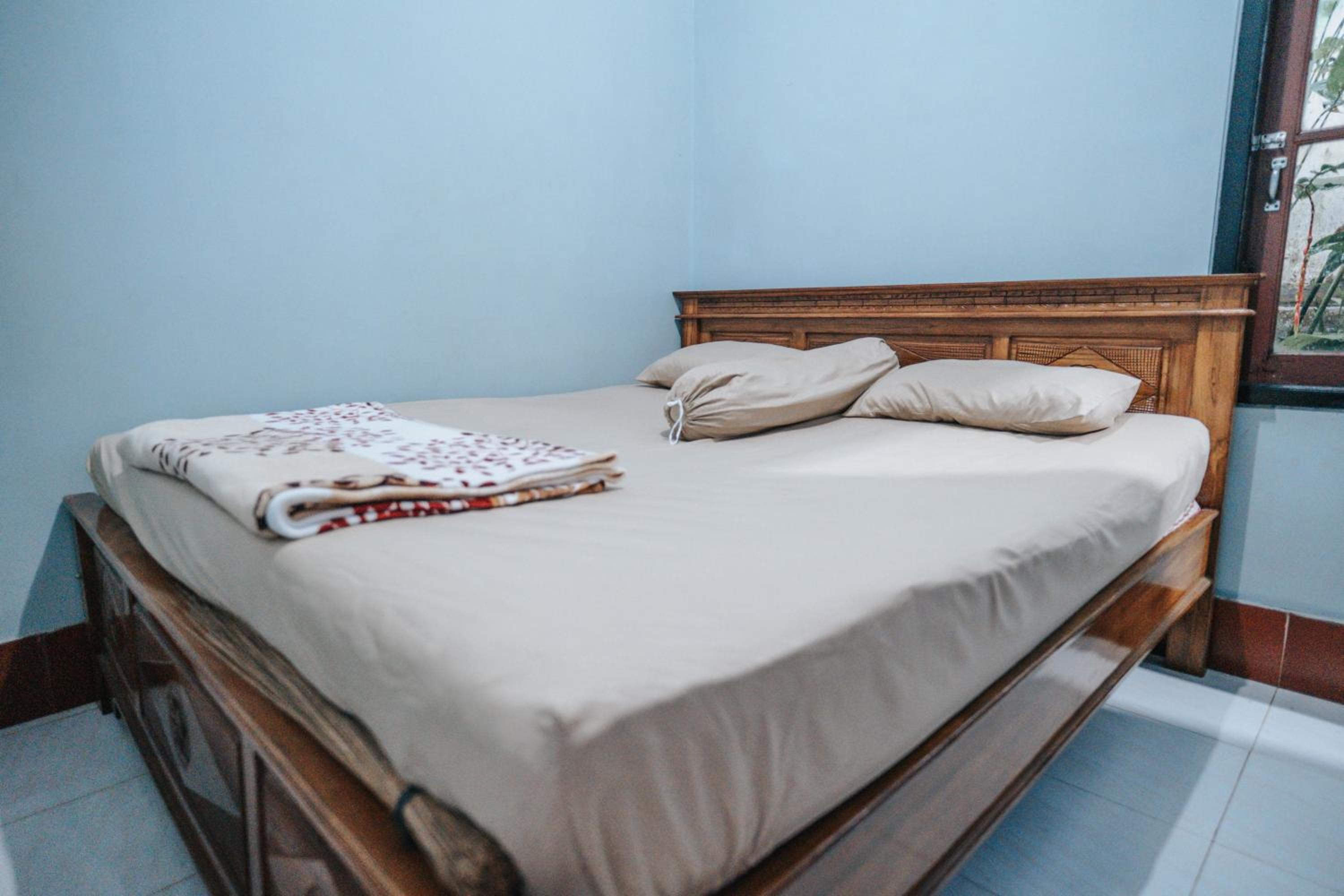 Double Room with Private Bathroom - Photo 4