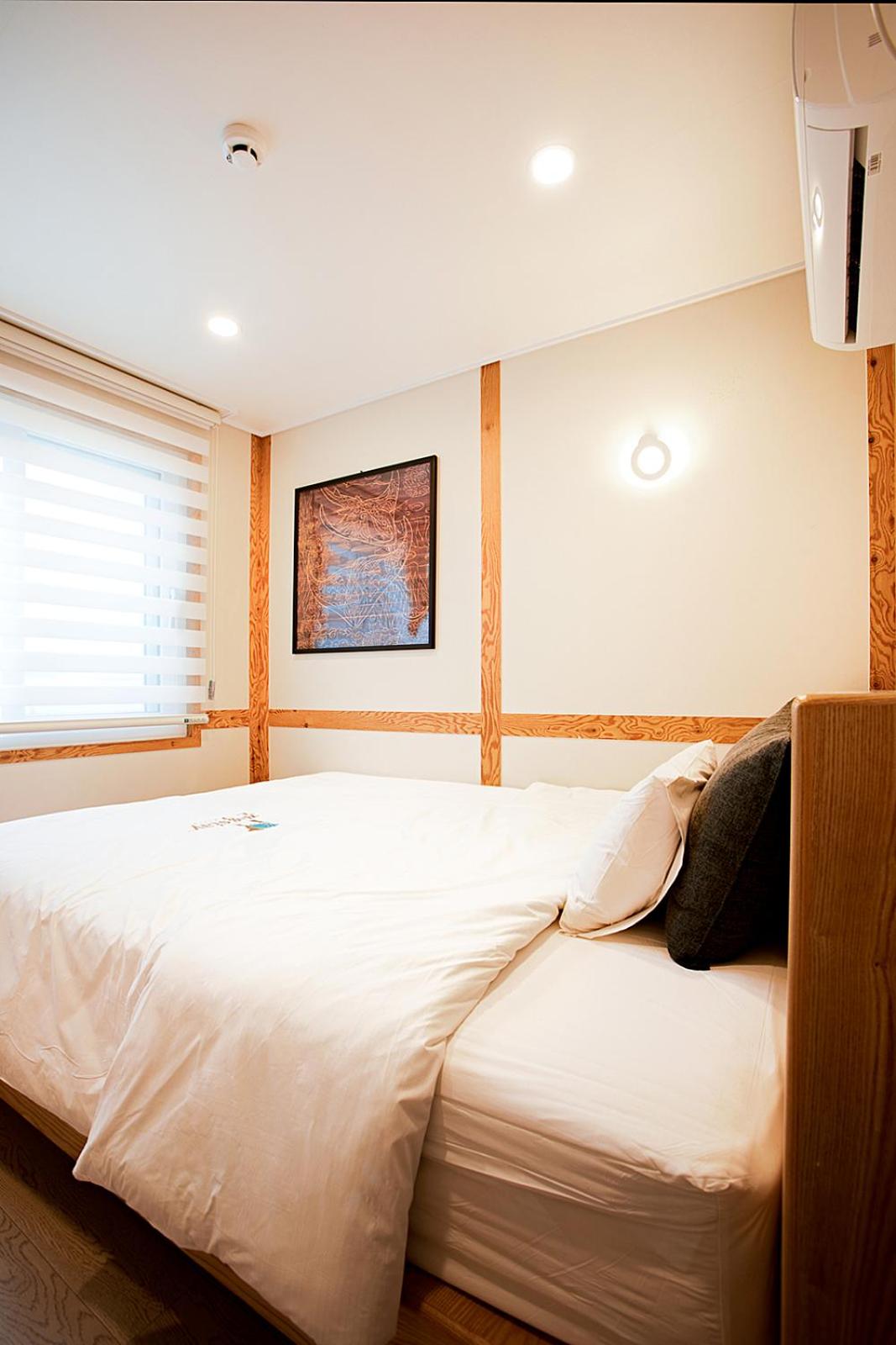 Double Room With Private Bathroom photo 3